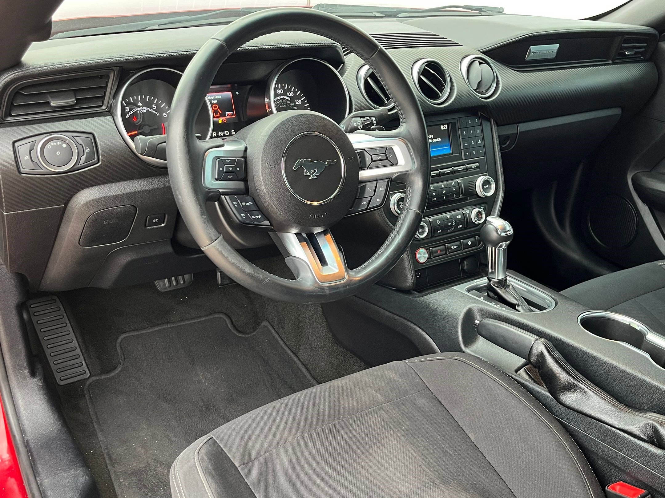 2018 Ford Mustang EcoBoost photo 4