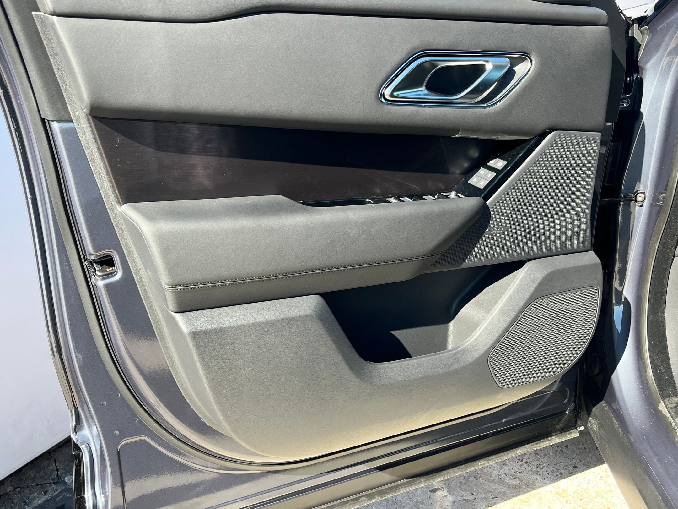 2026 Land Rover Range Rover Velar Dynamic SE - Photo 12