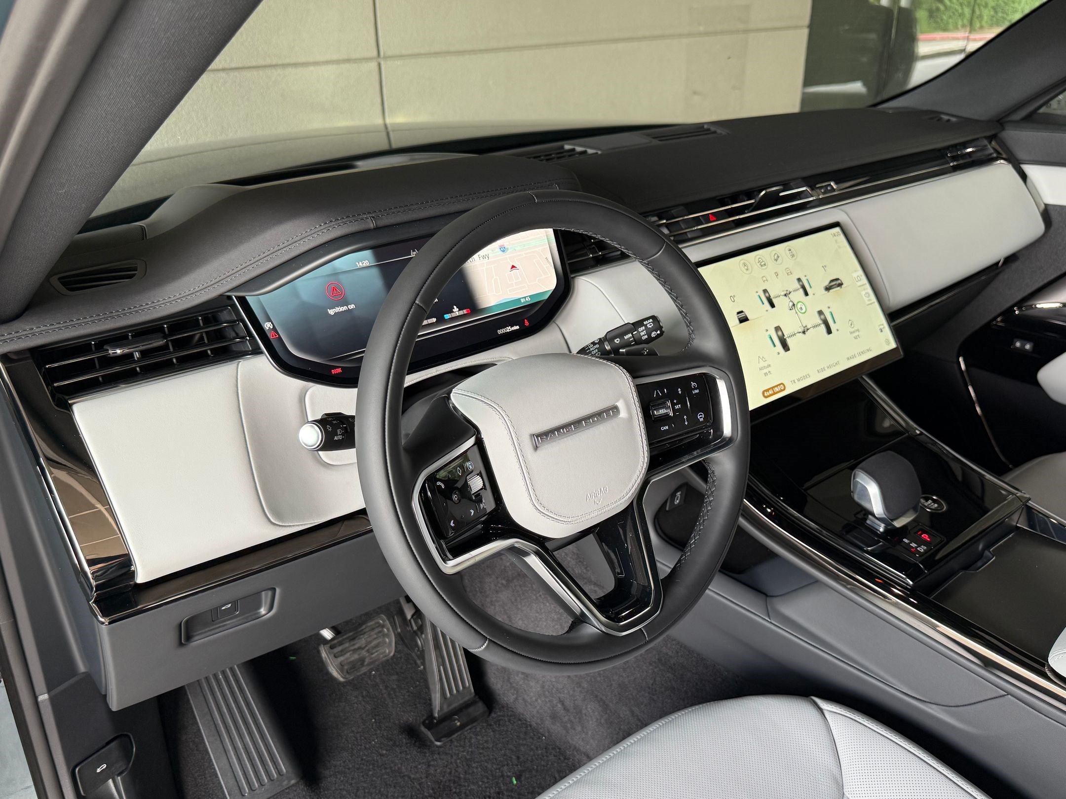 Range Rover Sport P360 SE SUV