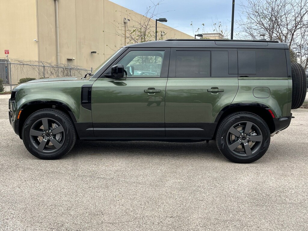 New 2026 Land Rover Defender 110 X-Dynamic SE SUV