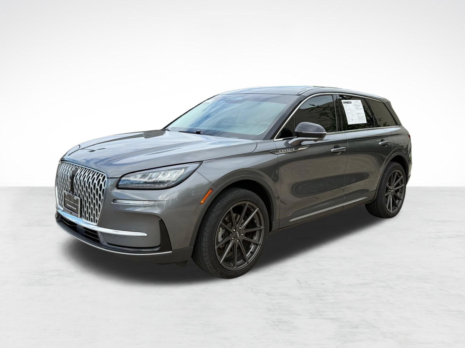 Corsair Standard SUV