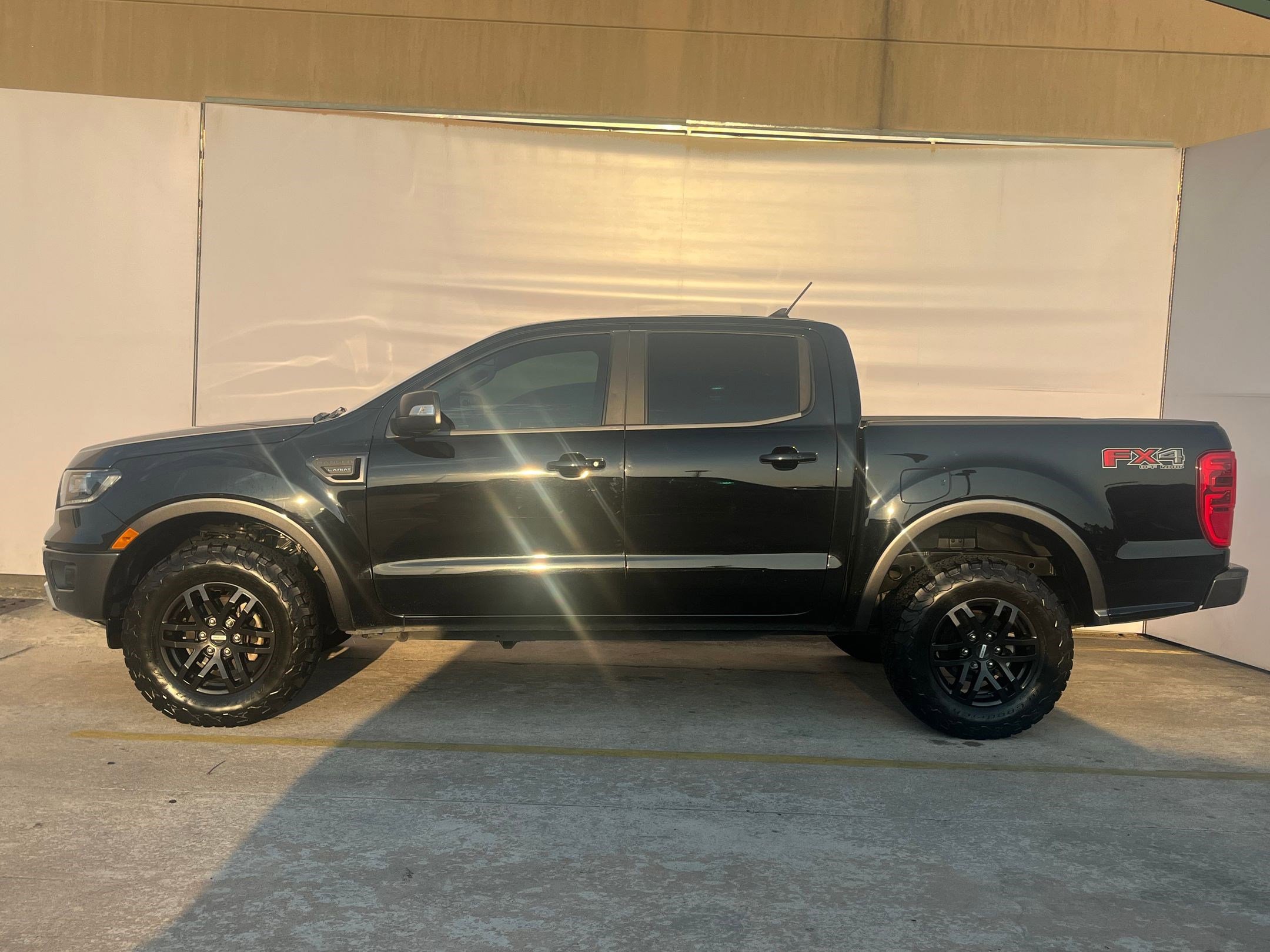 2020 Ford Ranger Lariat photo 2