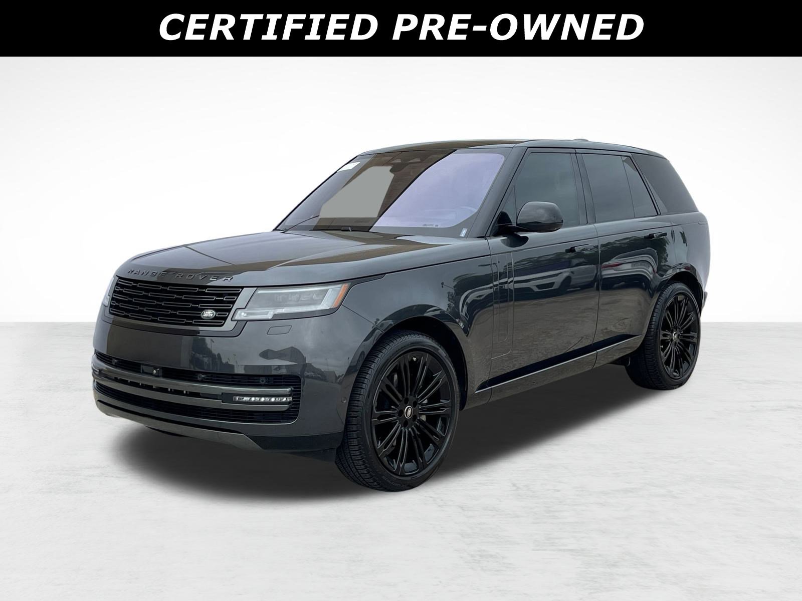 2023 Land Rover Range Rover SE's photo