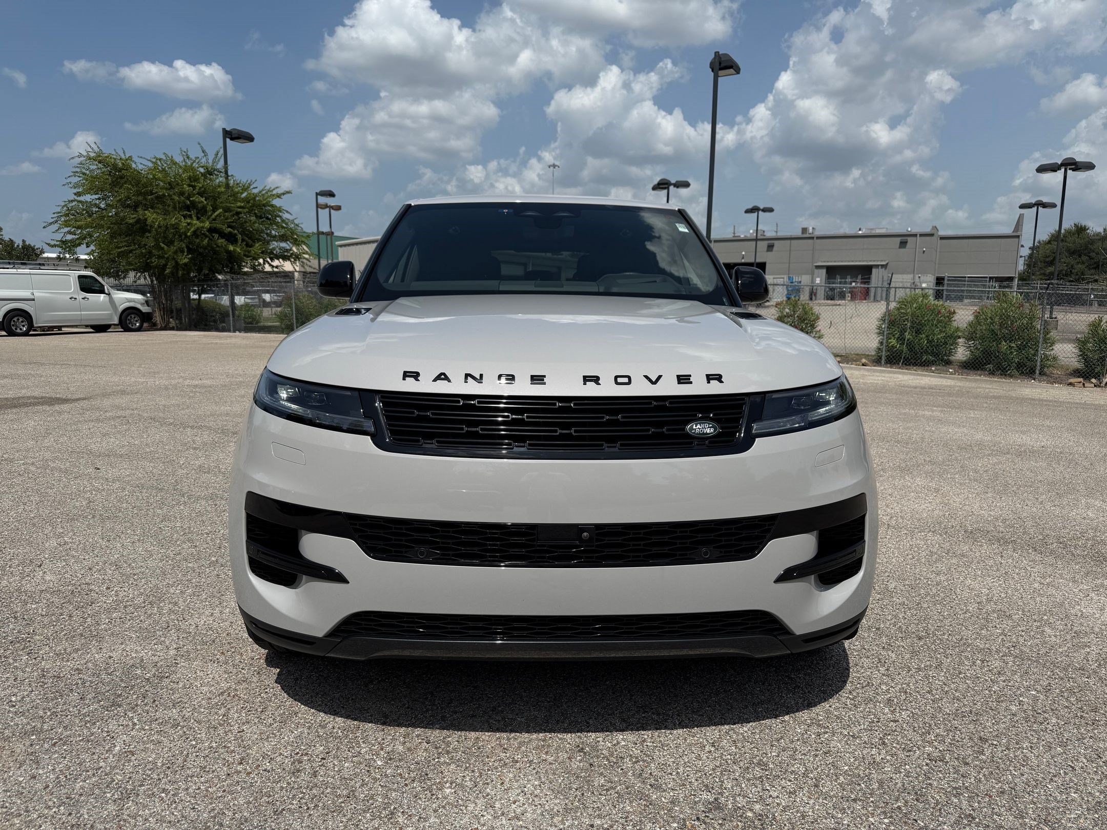 2026 Land Rover Range Rover Sport SE - Photo 6