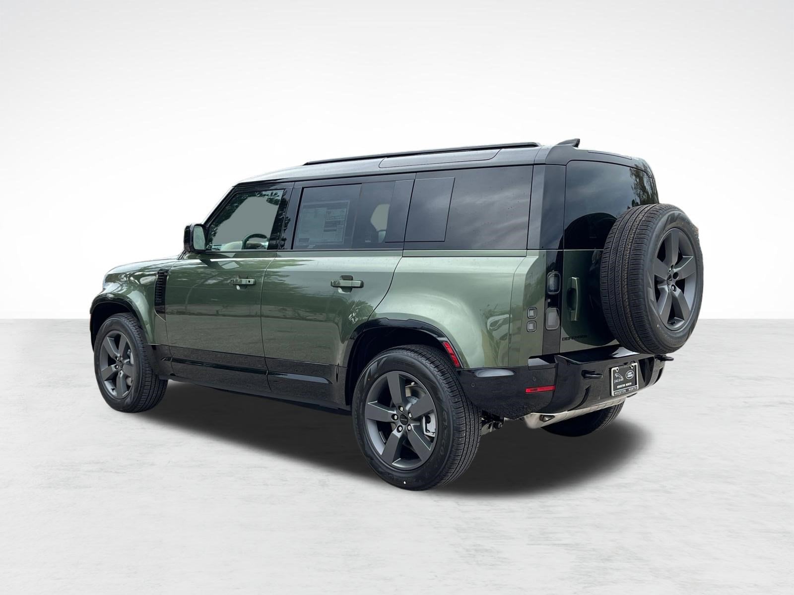 2026 Land Rover Defender X-Dynamic SE - Photo 3