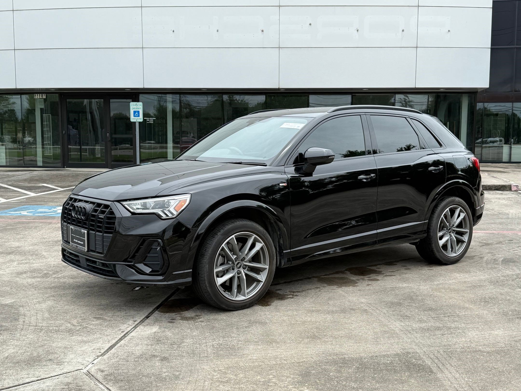 2024 Audi Q3 45 TFSI S Line Premium quattro's photo