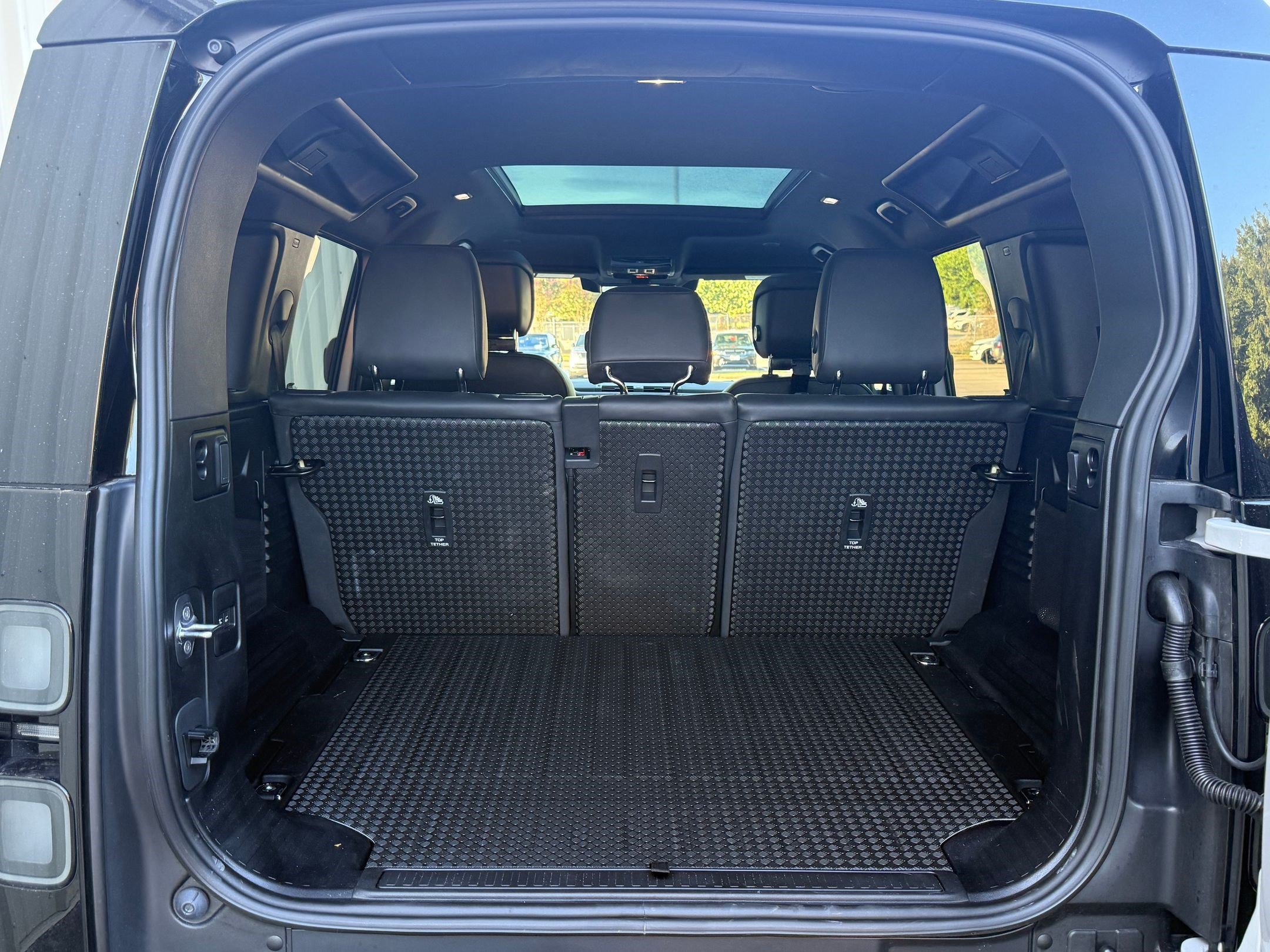 2026 Land Rover Defender X-Dynamic SE - Photo 31