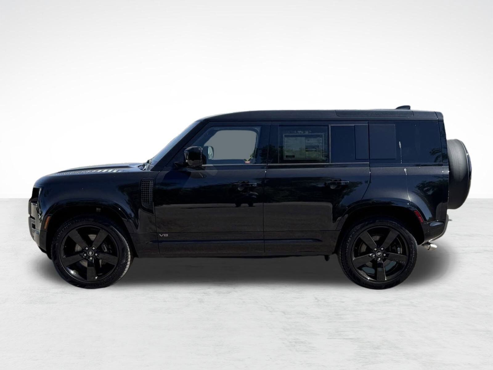 2025 Land Rover Defender 110 V8 photo 2