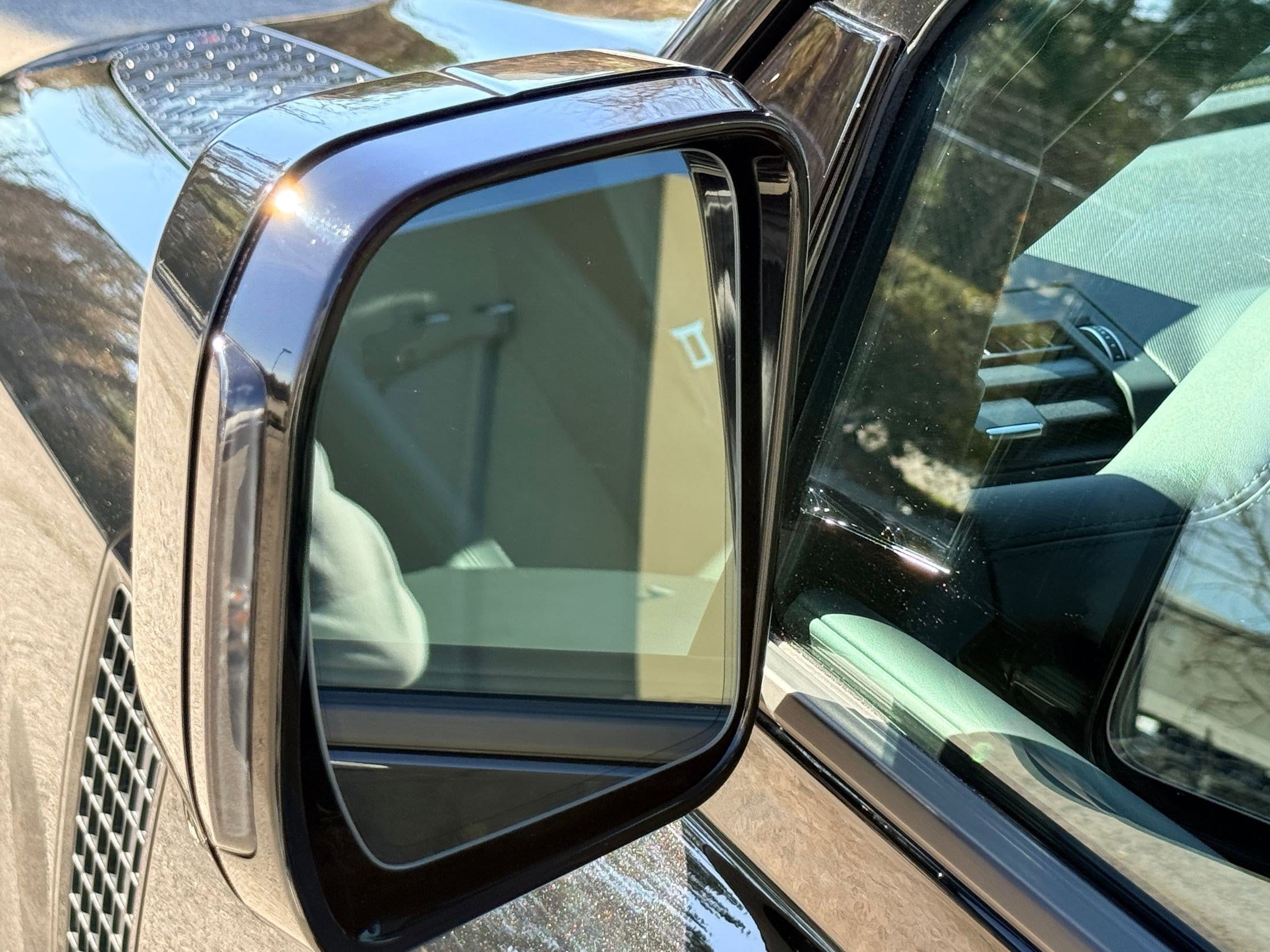 2025 Land Rover Defender Outbound - Photo 22