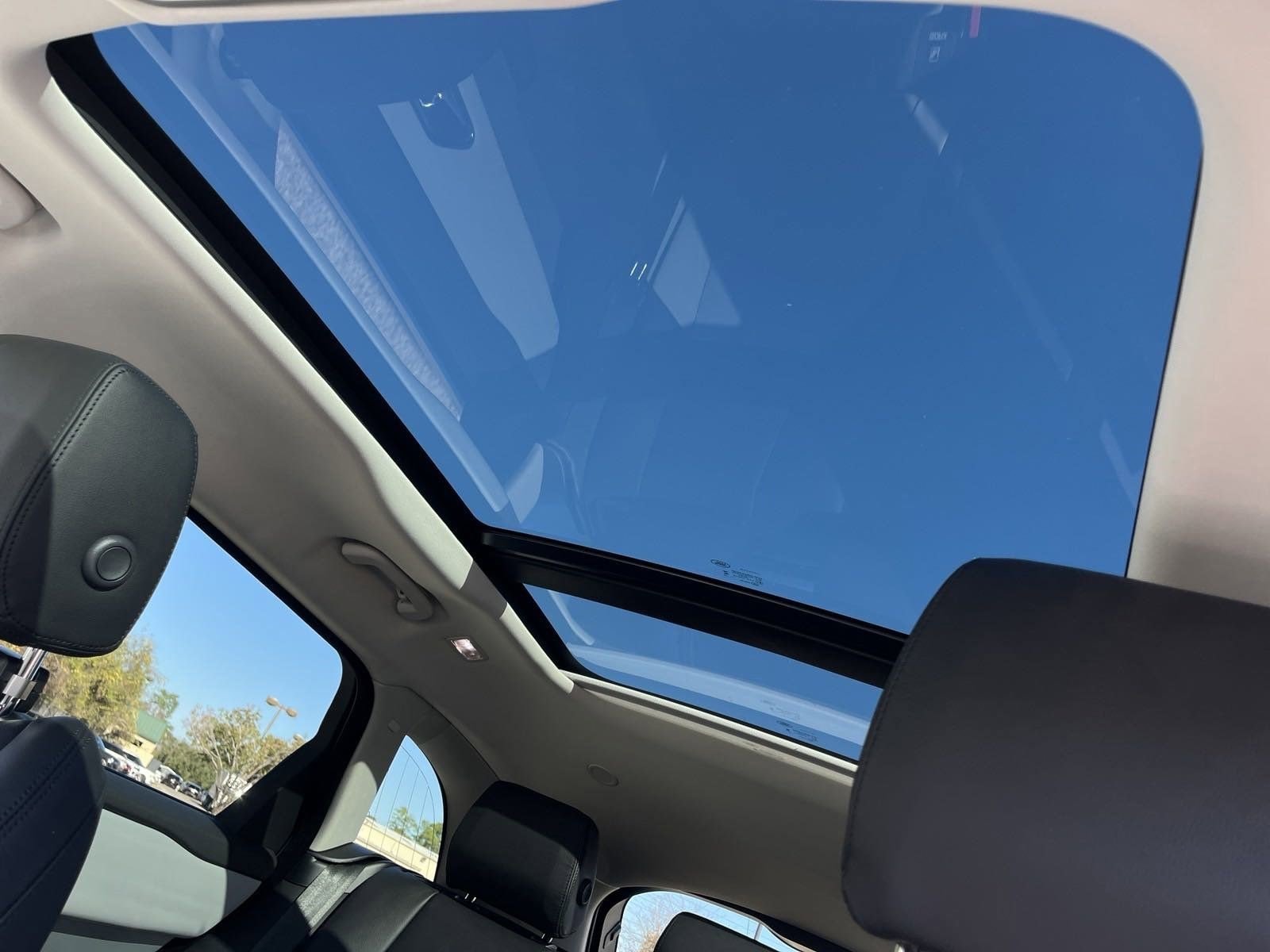 2025 Land Rover Range Rover Velar S - Photo 13