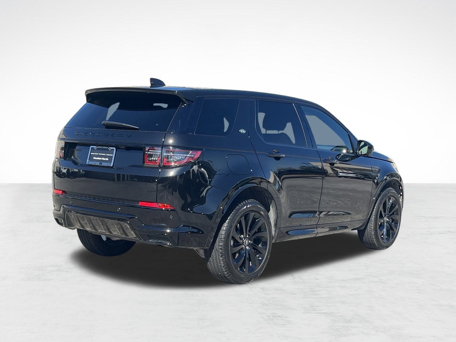 2025 Land Rover Discovery Sport Dynamic SE photo 2