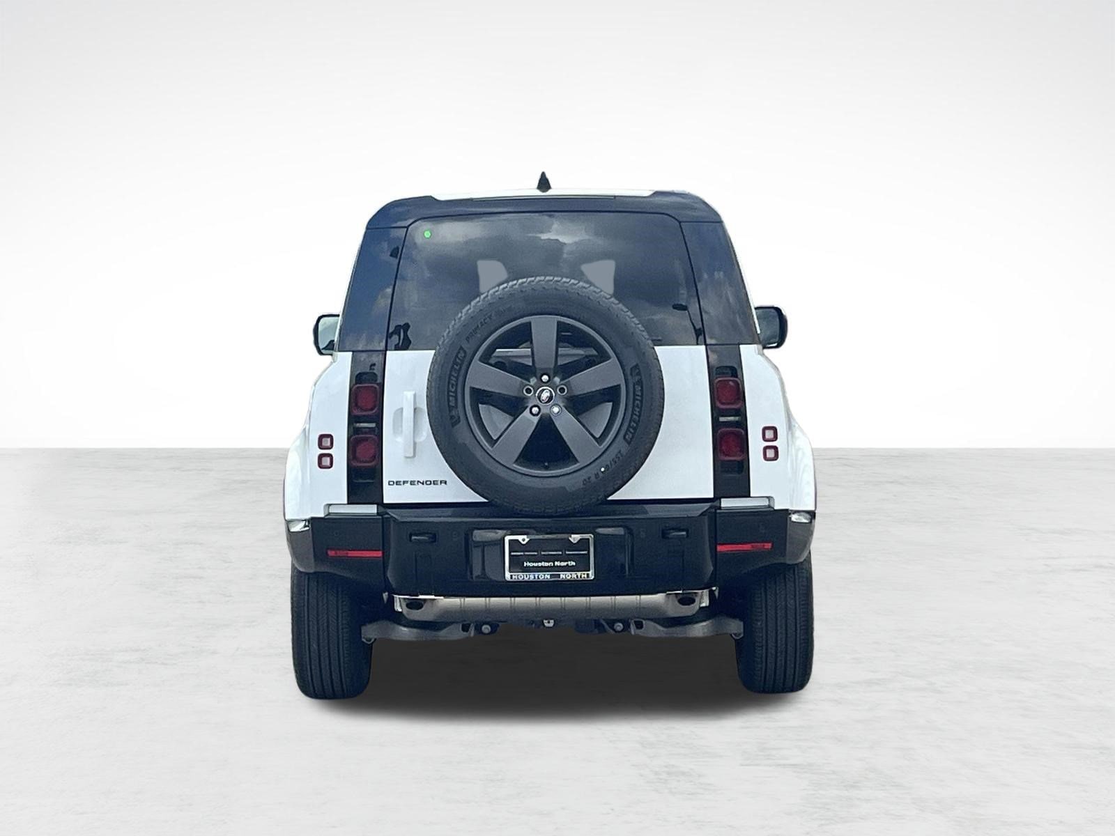 2025 Land Rover Defender X-Dynamic SE - Photo 9