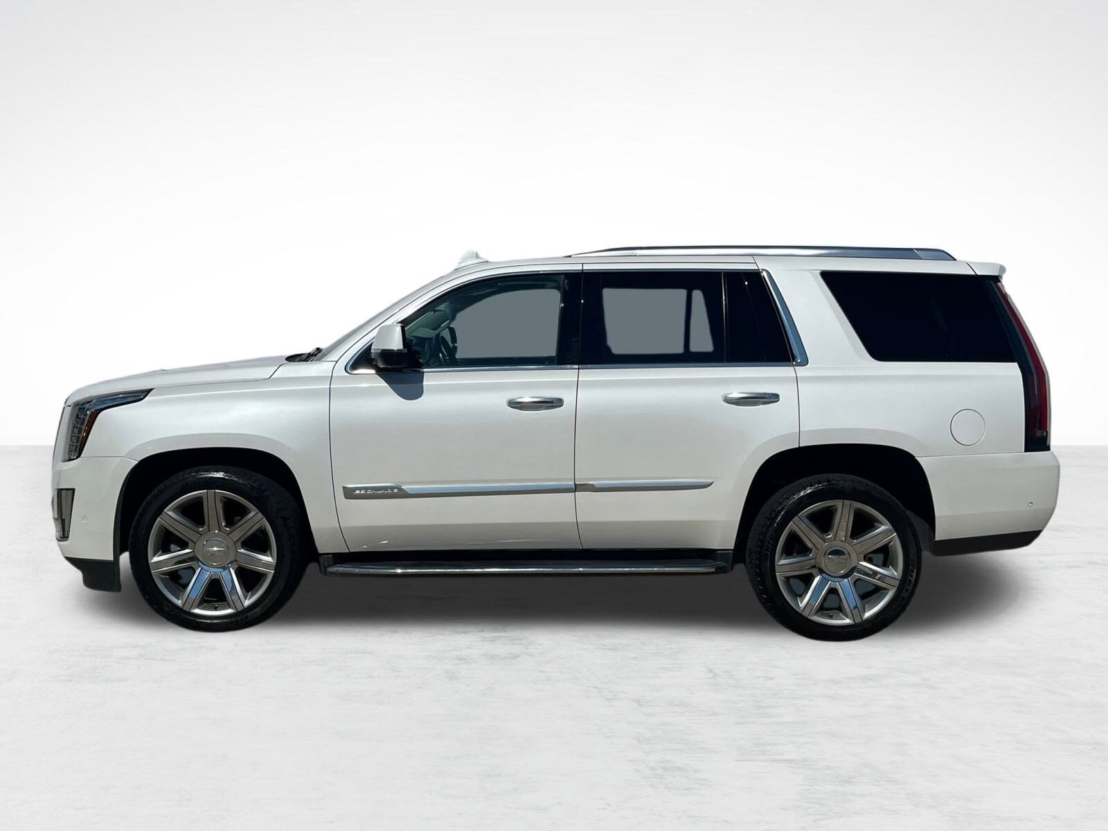 2020 Cadillac Escalade Luxury photo 2