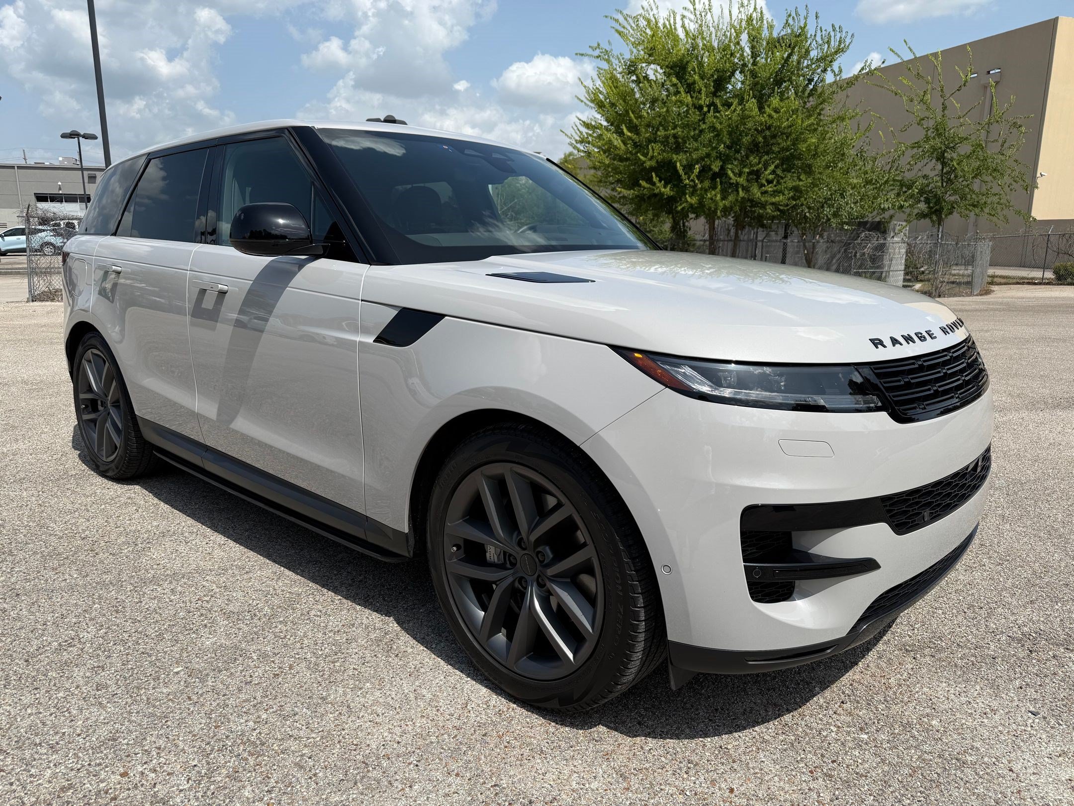 2026 Land Rover Range Rover Sport SE - Photo 7
