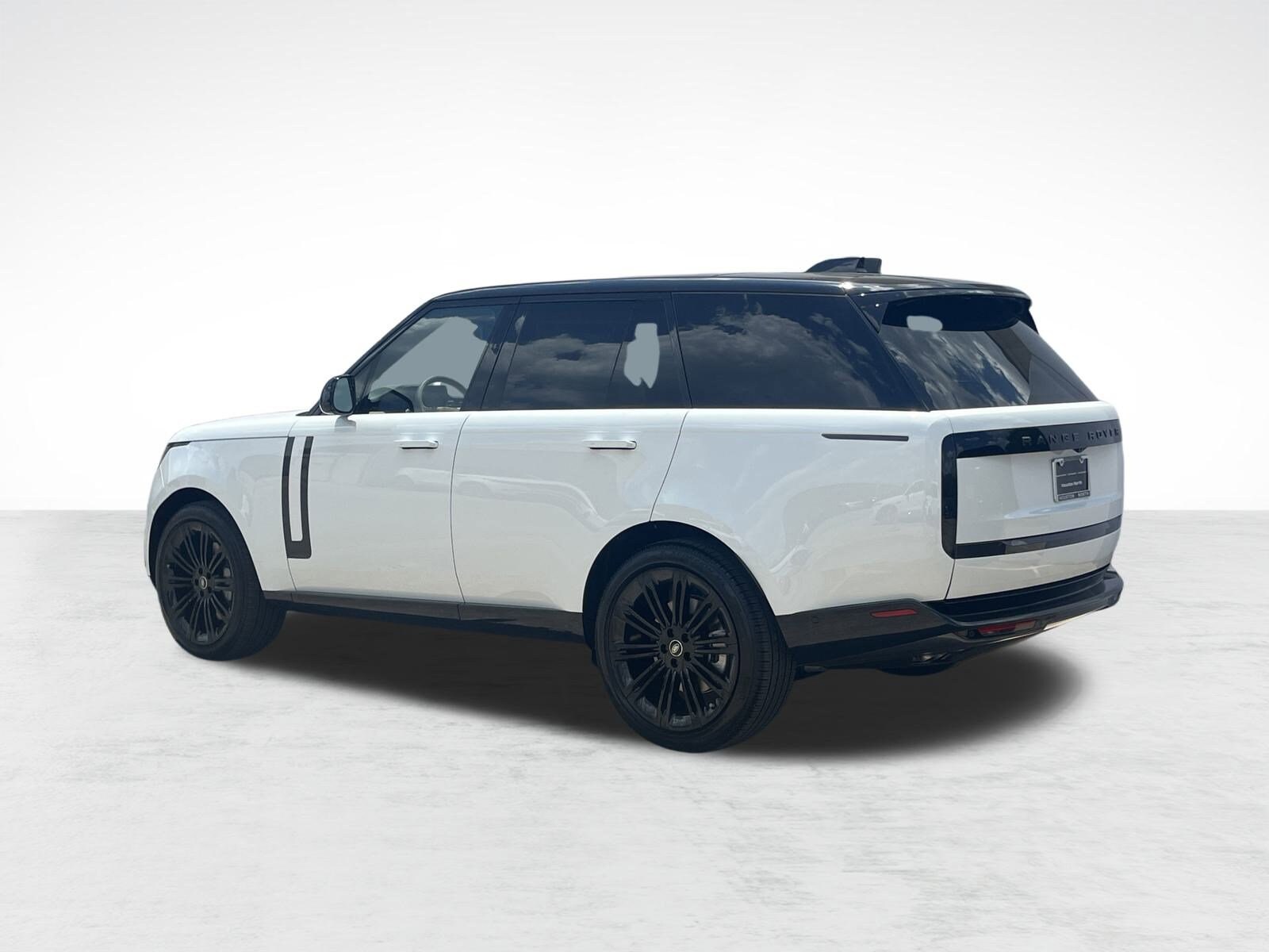 2025 Land Rover Range Rover SE photo 3