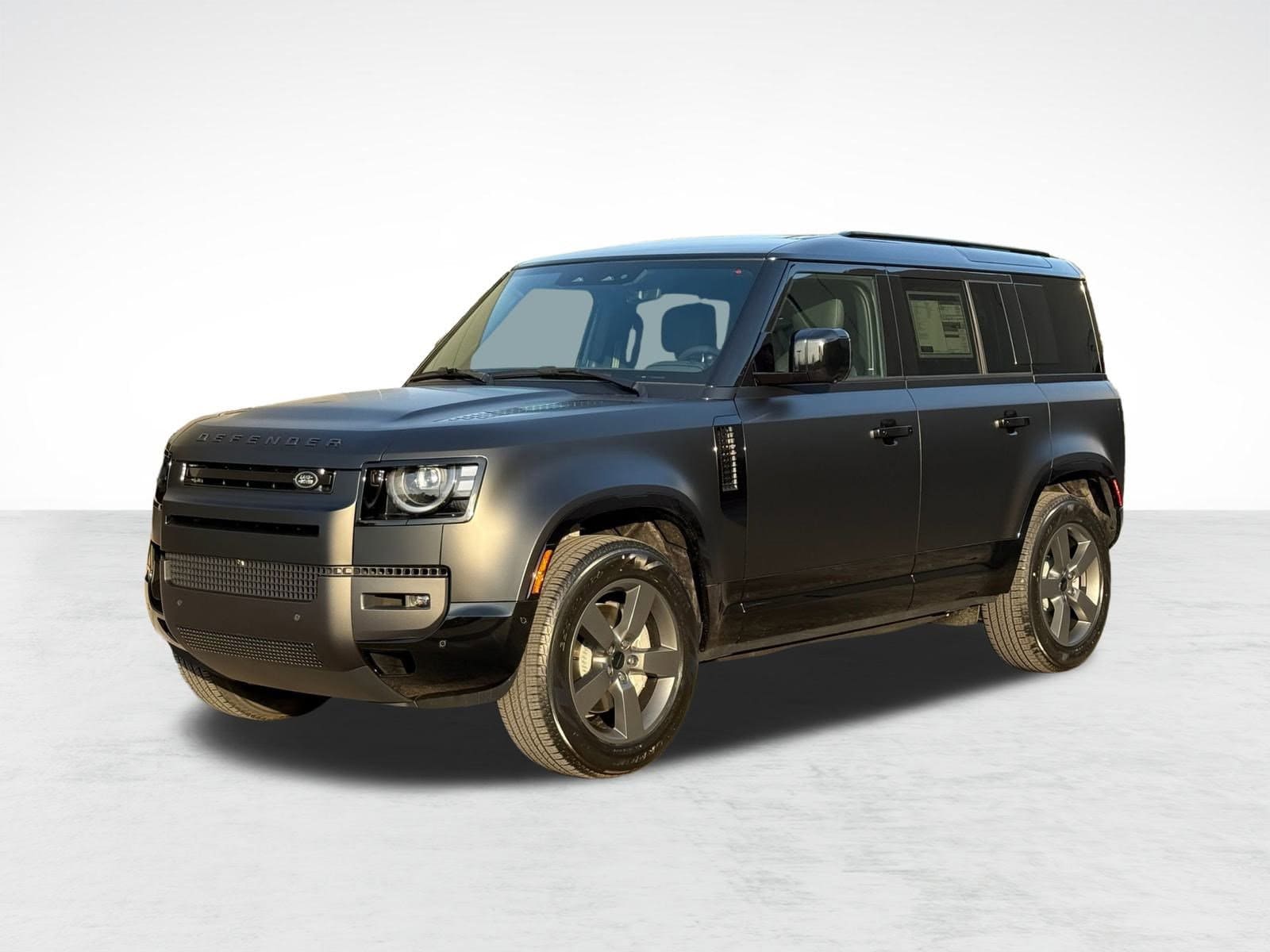 2026 Land Rover Defender 110 X-Dynamic SE P400's photo