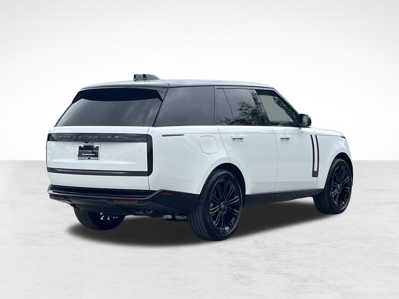 2025 Land Rover Range Rover SE photo 2