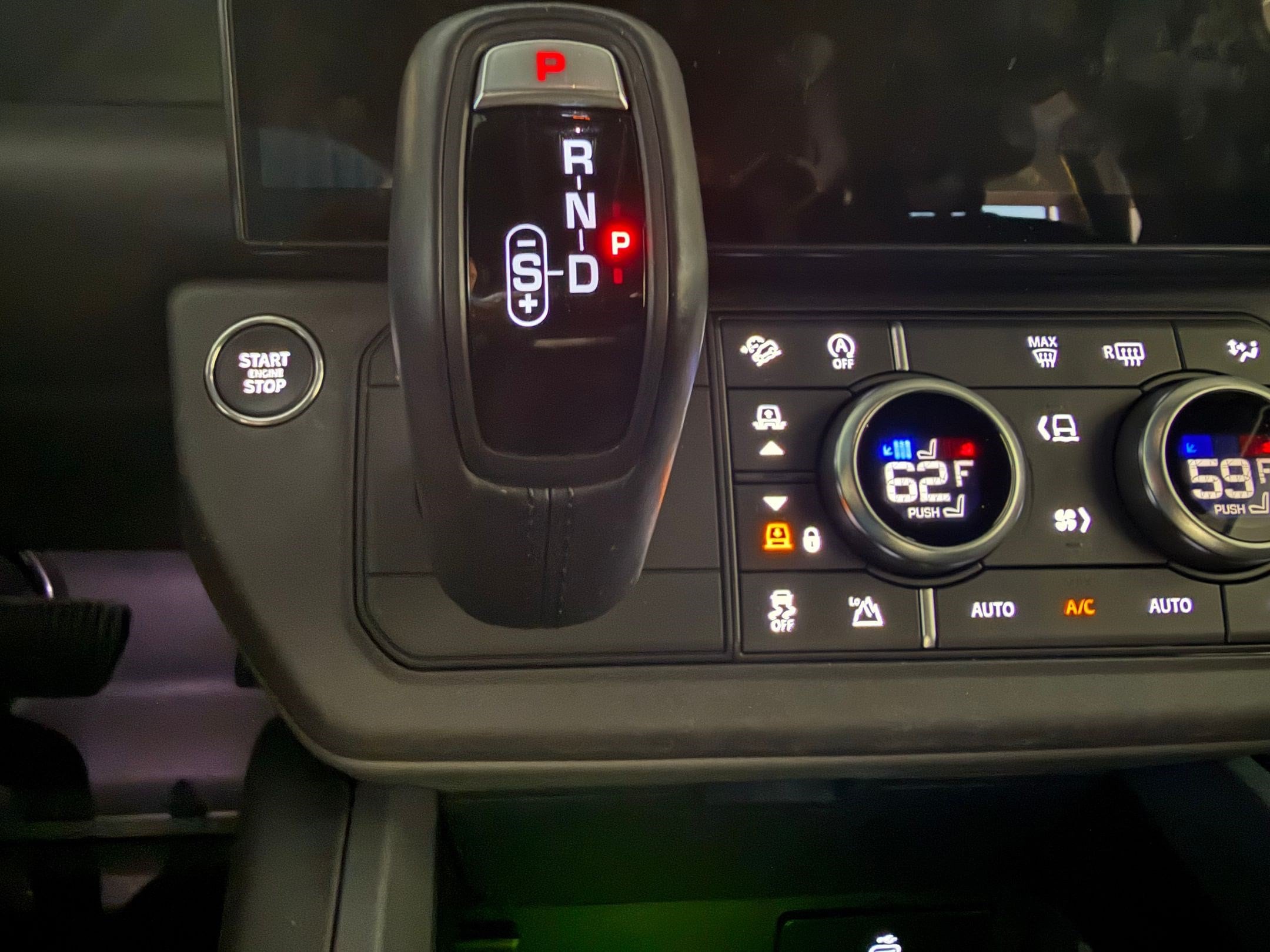 2026 Land Rover Defender X-Dynamic SE - Photo 19