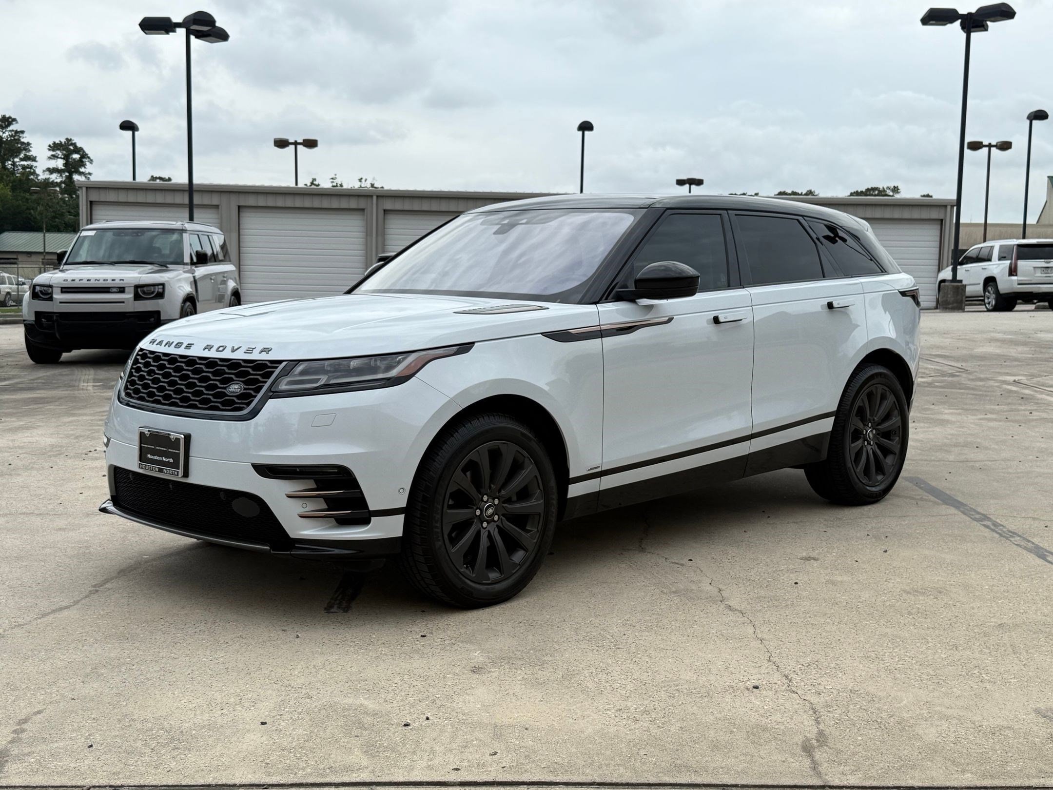 2019 Land Rover Range Rover Velar R-Dynamic SE Si4's photo
