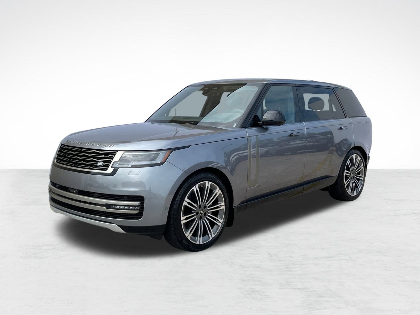 2025 Land Rover Range Rover SE's photo