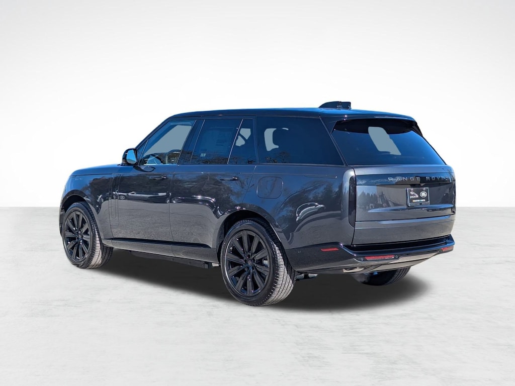New 2026 Land Rover Range Rover P550e SE SUV