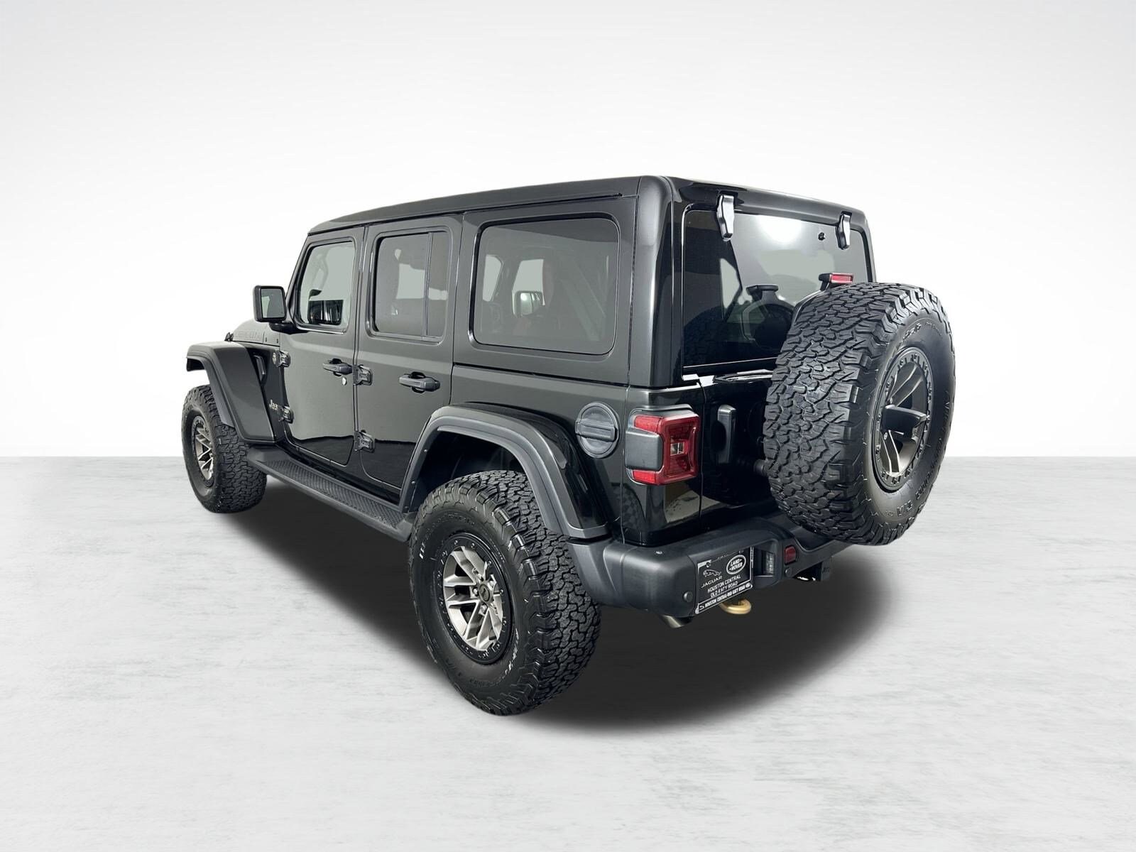 2024 Jeep Wrangler Rubicon 392 photo 3