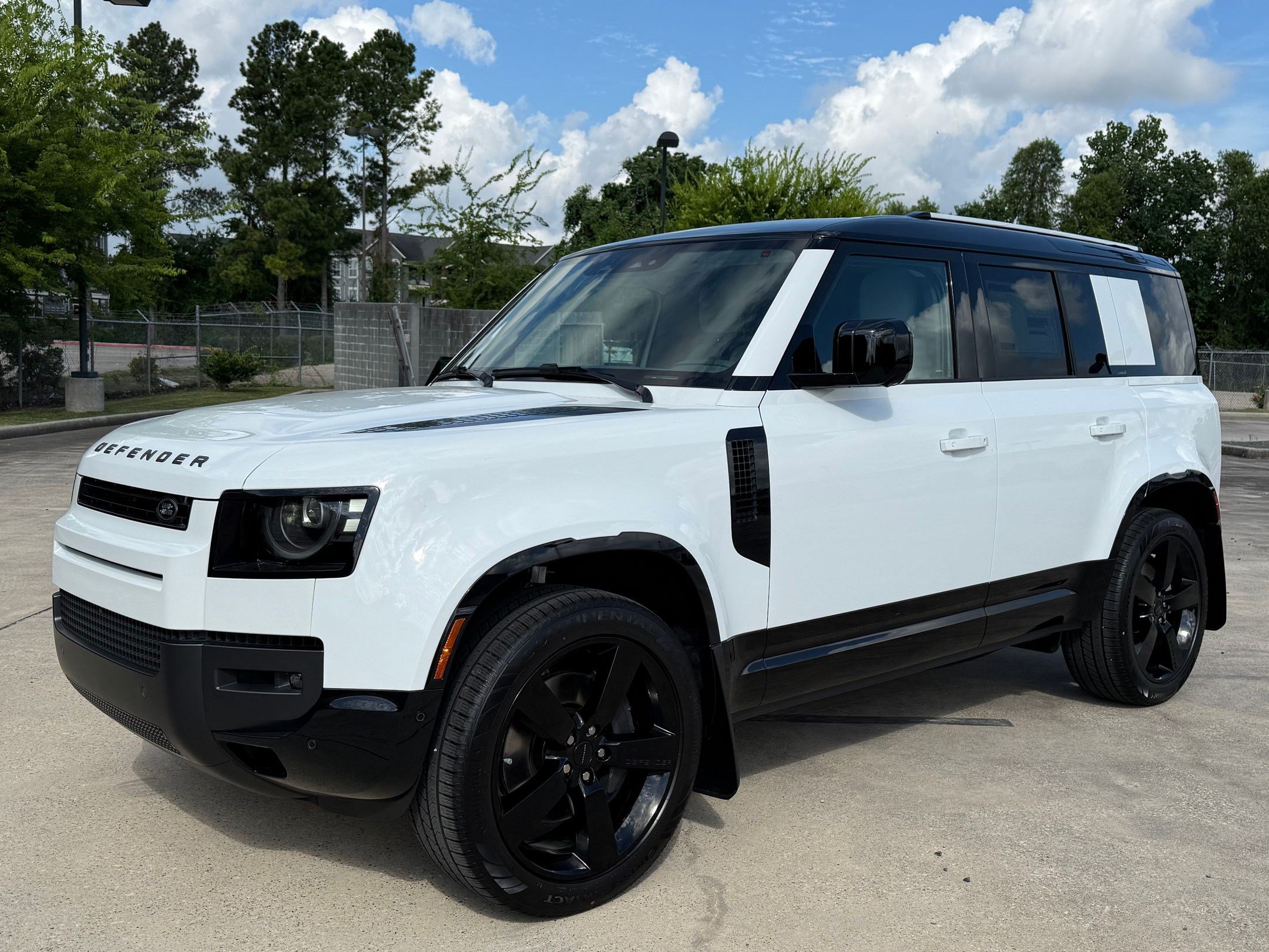  Land Rover Defender 110