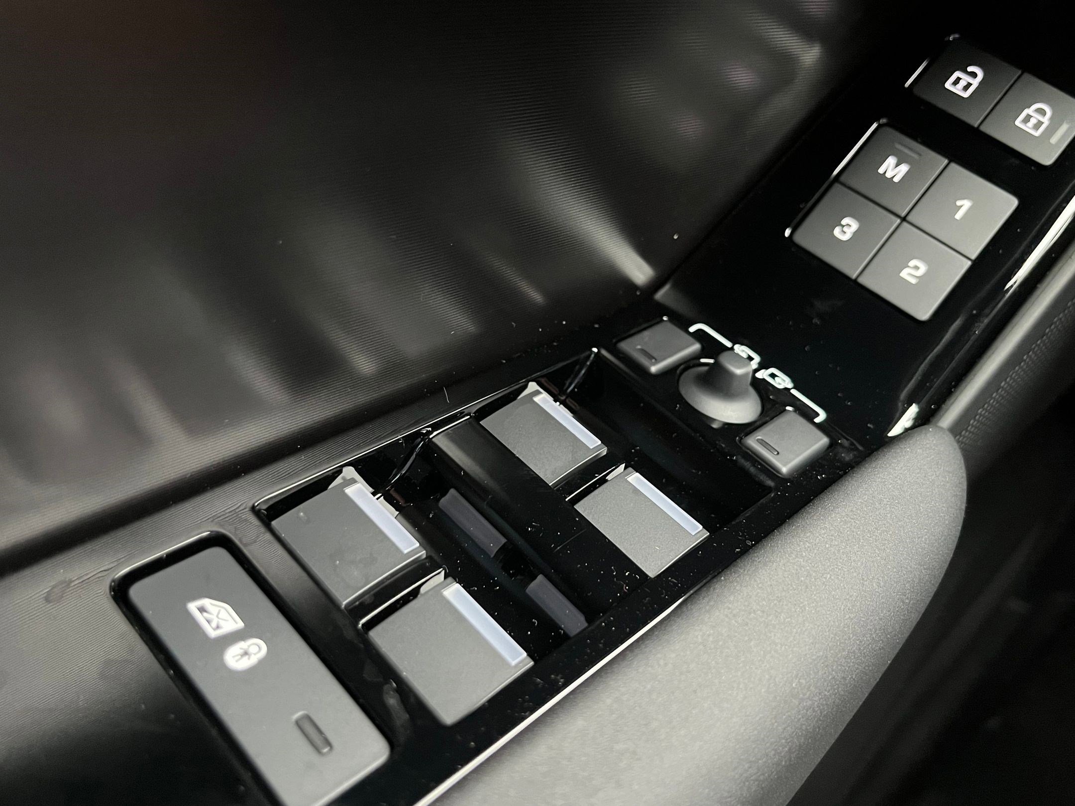 2026 Land Rover Range Rover Velar Dynamic SE - Photo 30