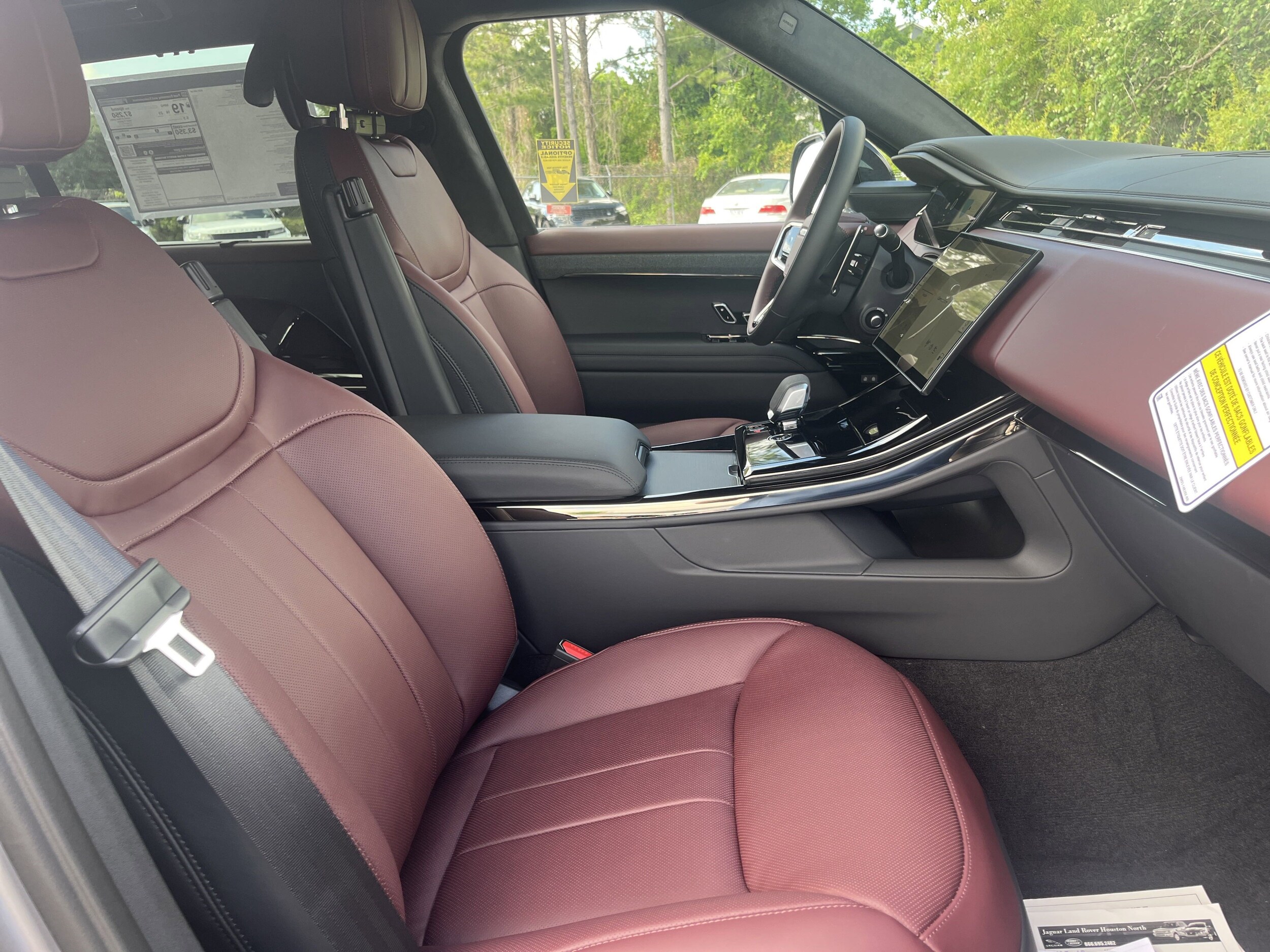 2025 Land Rover Range Rover Sport P530 Autobiography photo 3