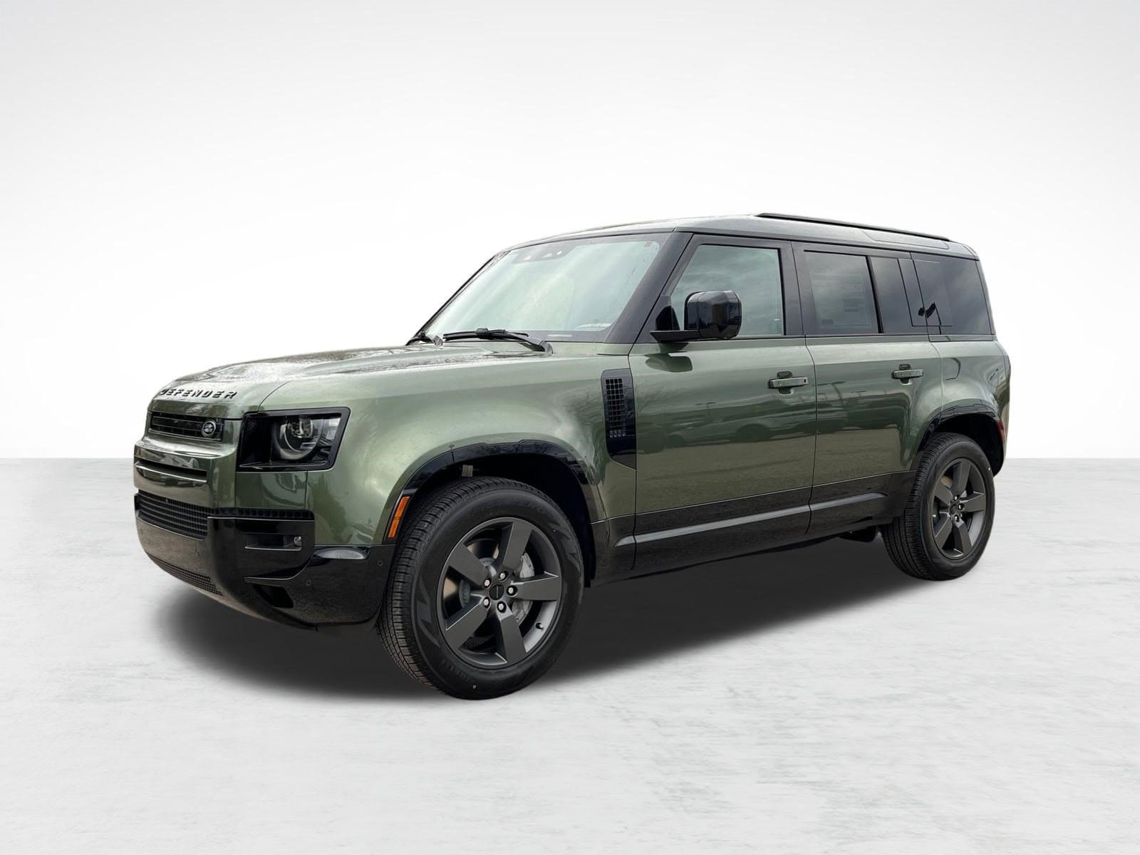 2026 Land Rover Defender 110 X-Dynamic SE P400's photo