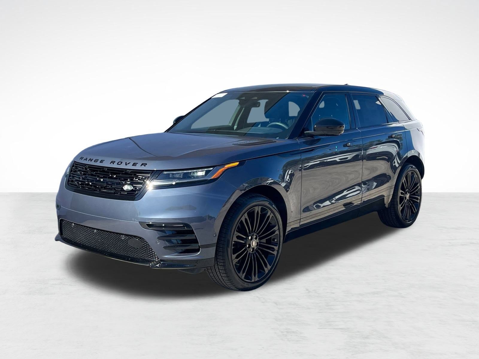 2026 Land Rover Range Rover Velar Dynamic SE's photo
