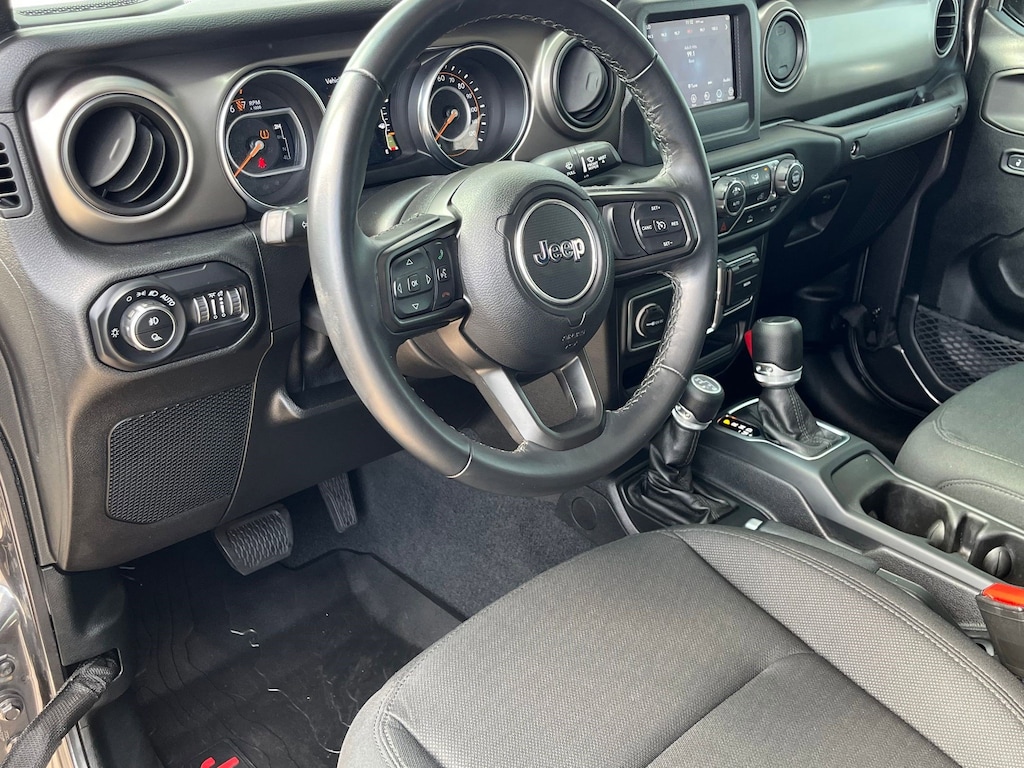 Used 2021 Jeep Gladiator Sport Truck Crew Cab