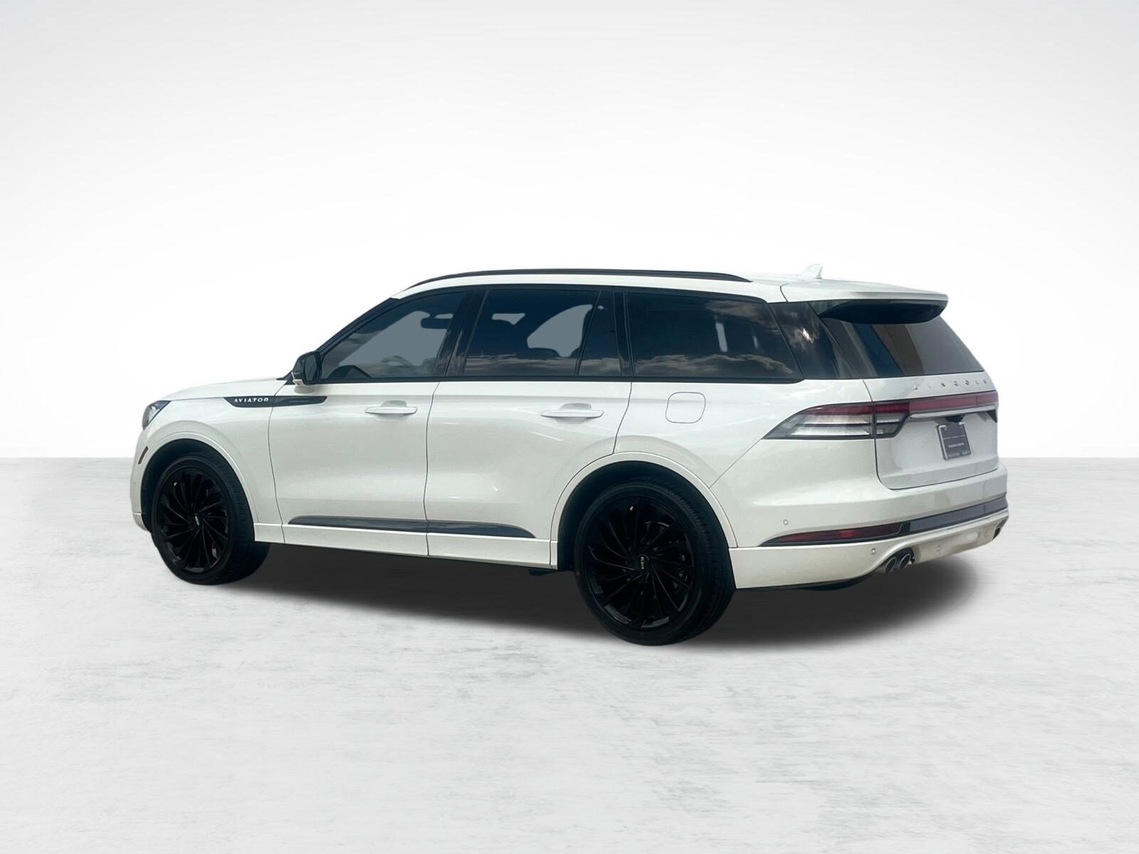 2023 Lincoln Aviator Reserve photo 3