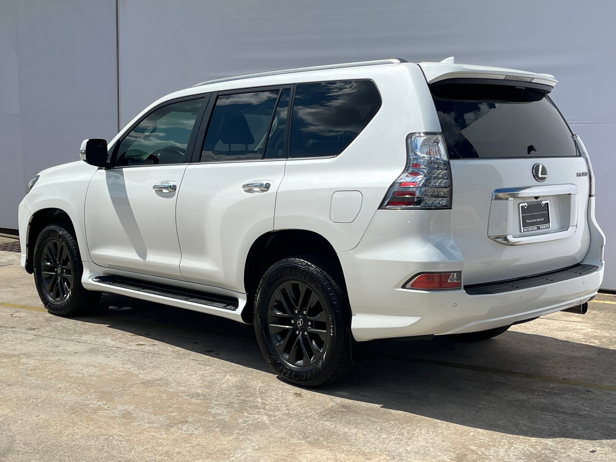 2020 Lexus GX 460 Premium photo 2