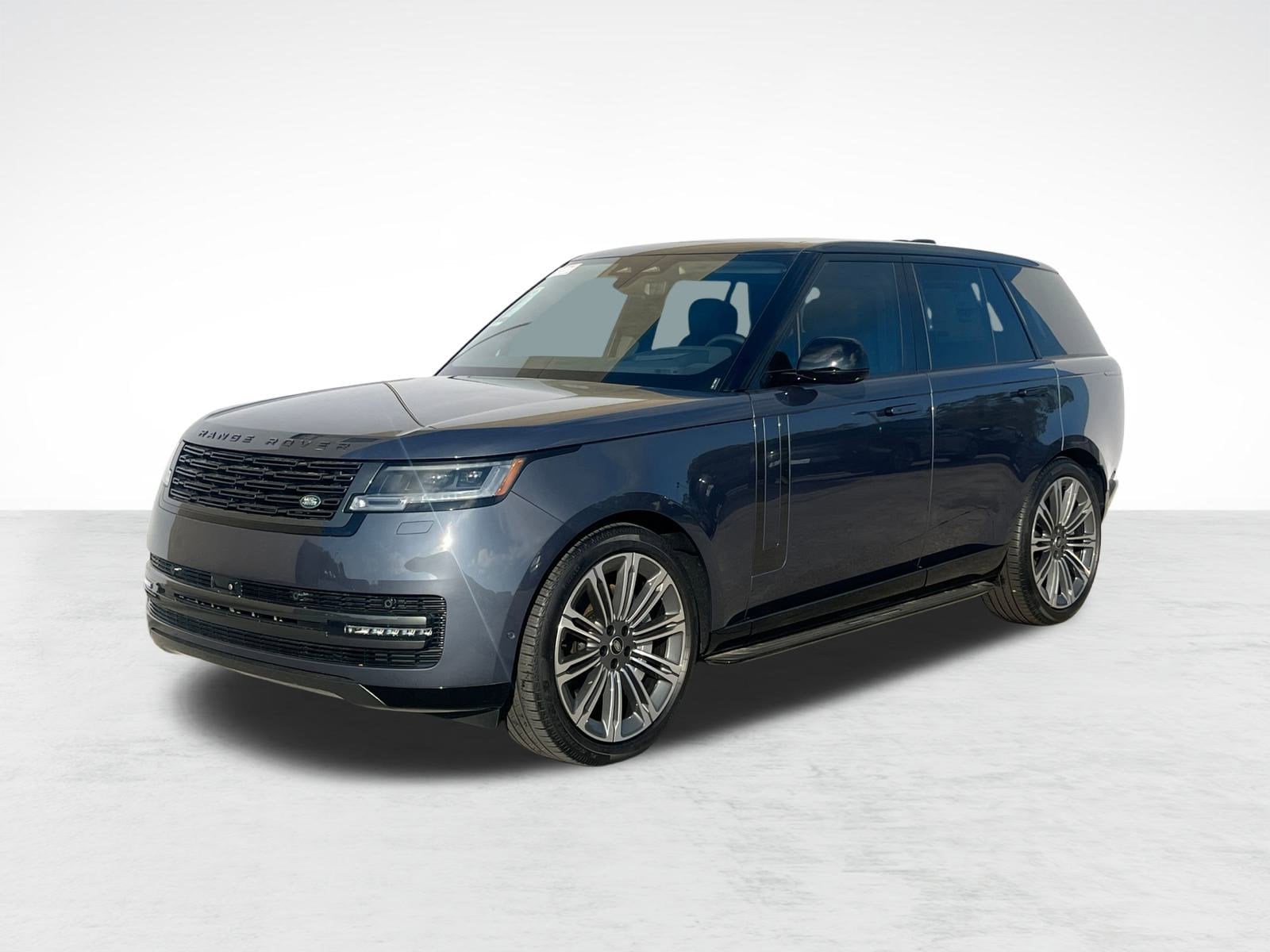 2025 Land Rover Range Rover SE's photo