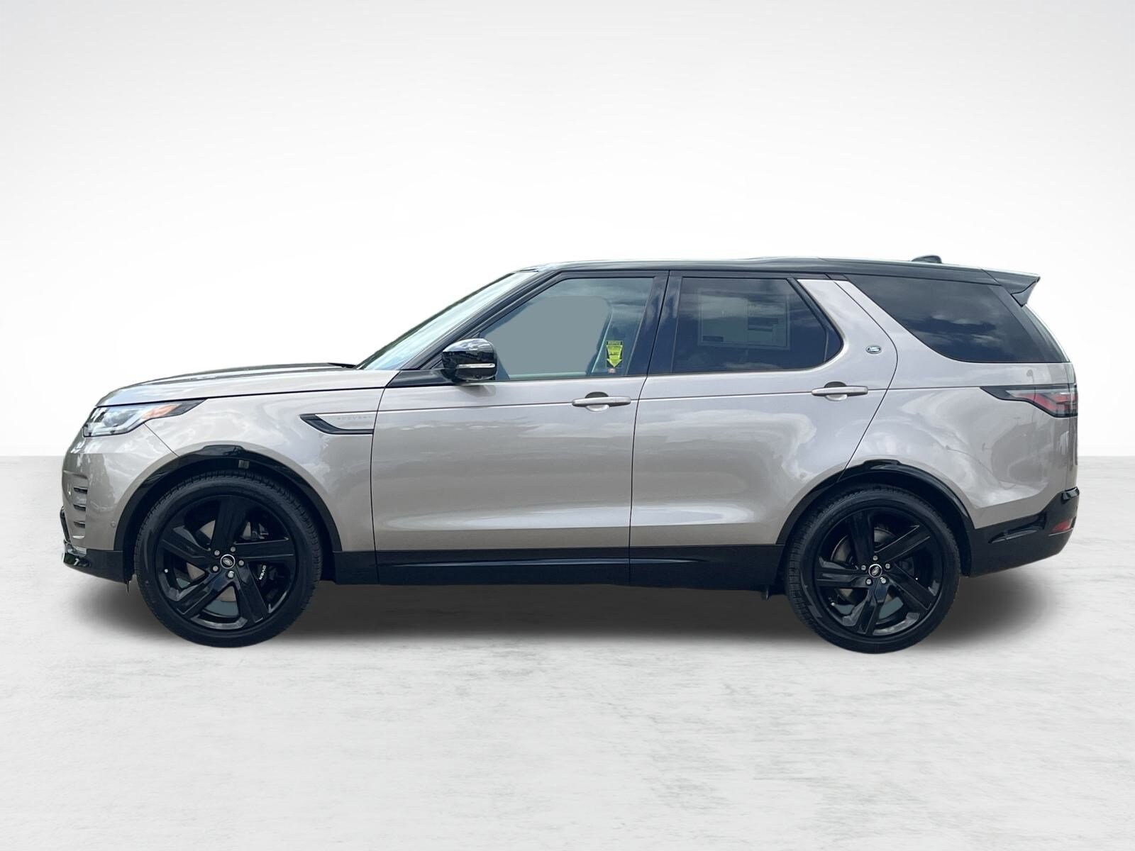 2025 Land Rover Discovery Metropolitan Edition photo 2