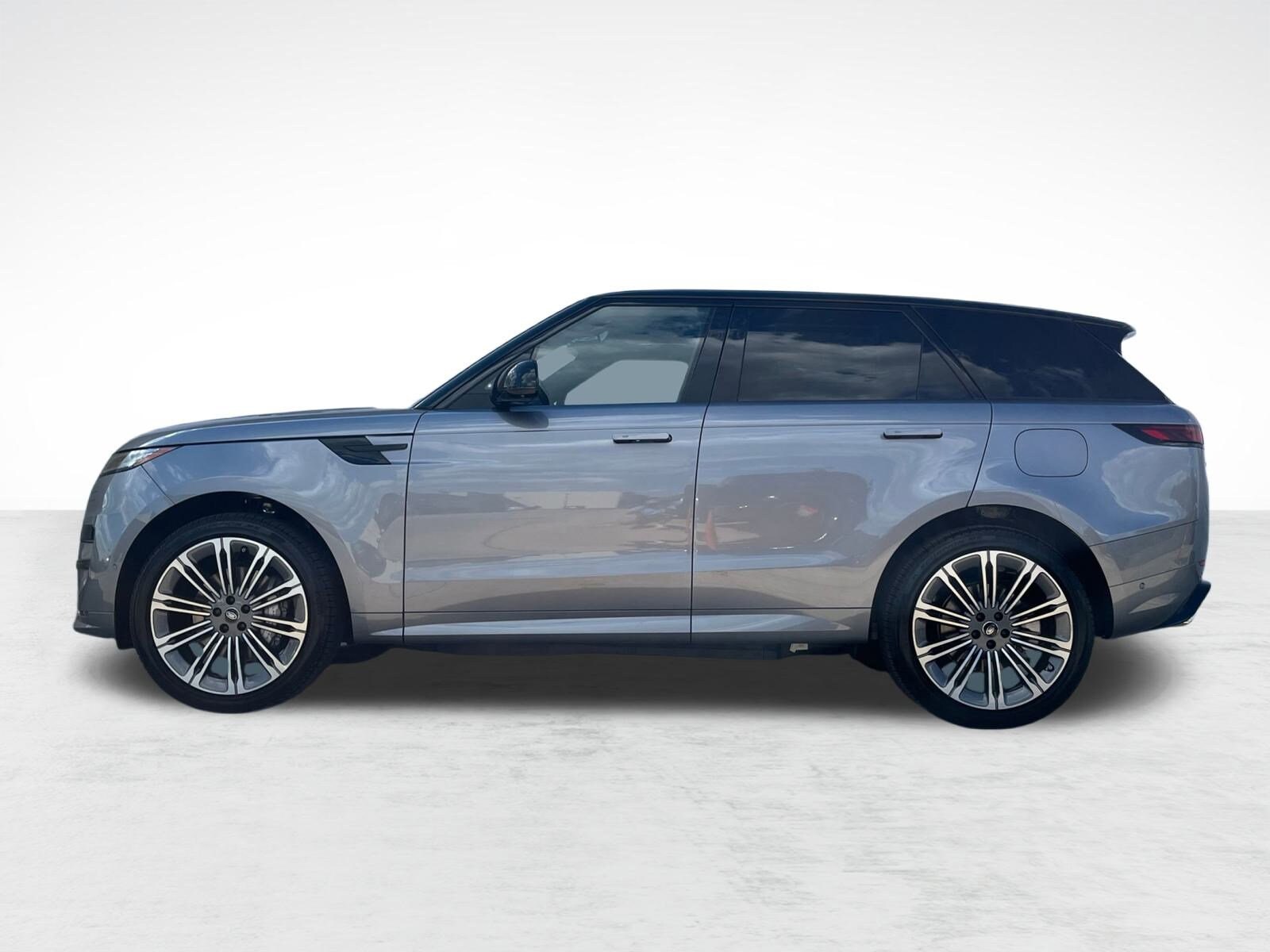2025 Land Rover Range Rover Sport SE photo 2
