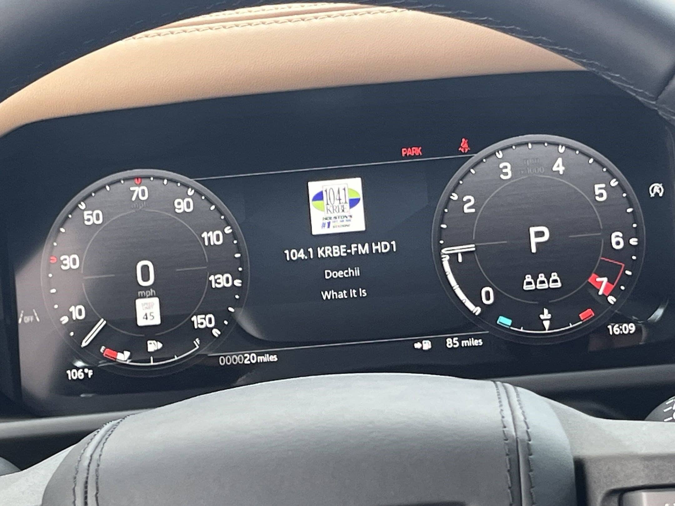 2025 Land Rover Defender V8 - Photo 18