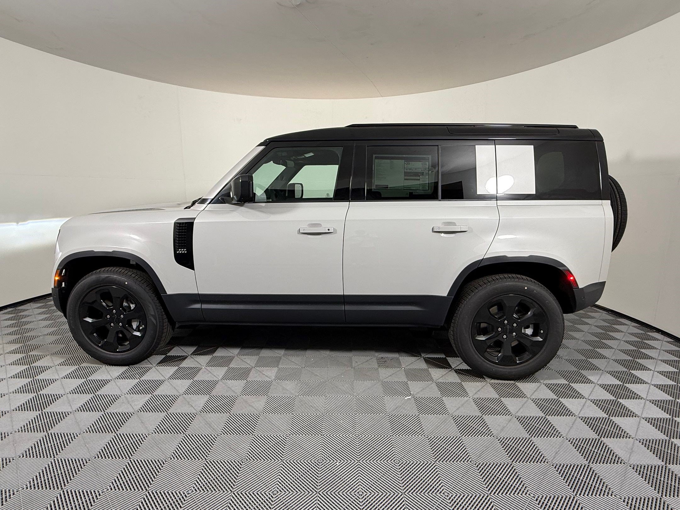 2026 Land Rover Defender 110 S SUV