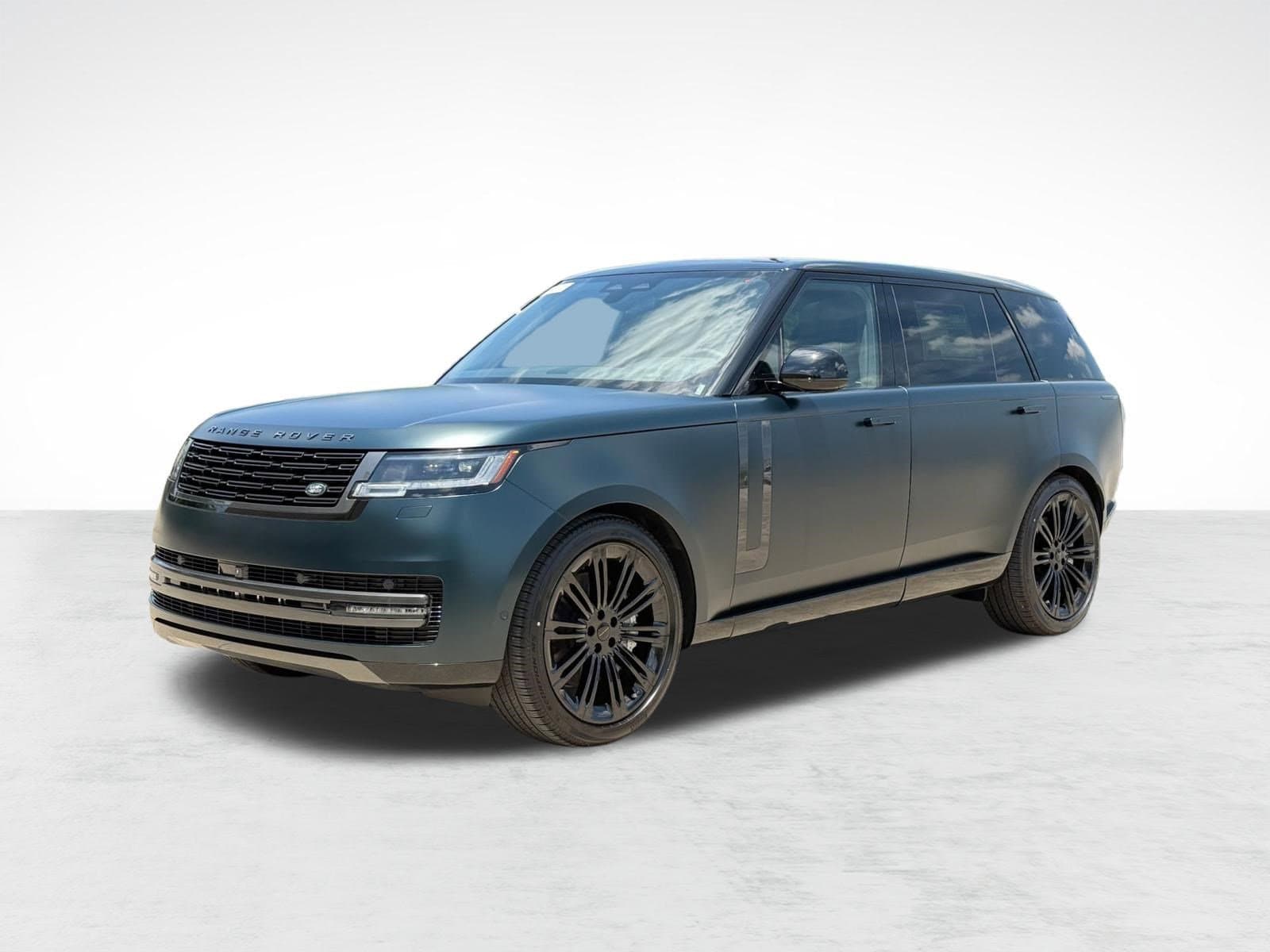2026 Land Rover Range Rover 4.4 SE LWB 7's photo