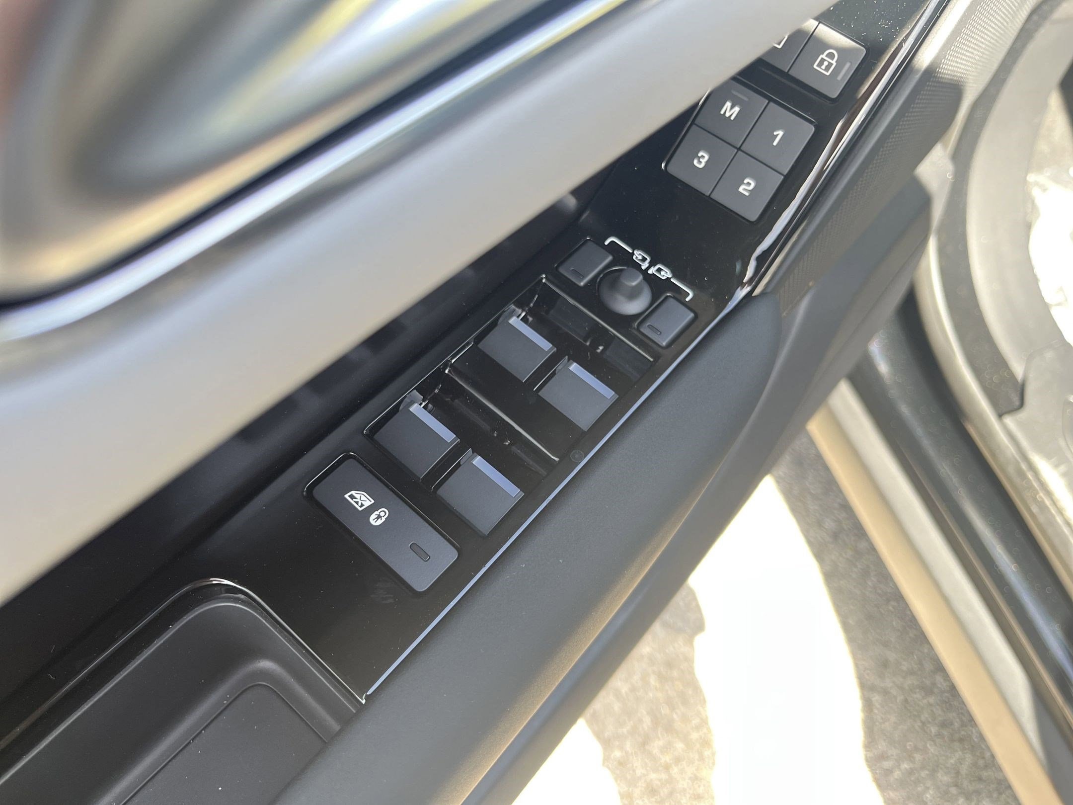 2026 Land Rover Range Rover Velar Dynamic SE - Photo 20