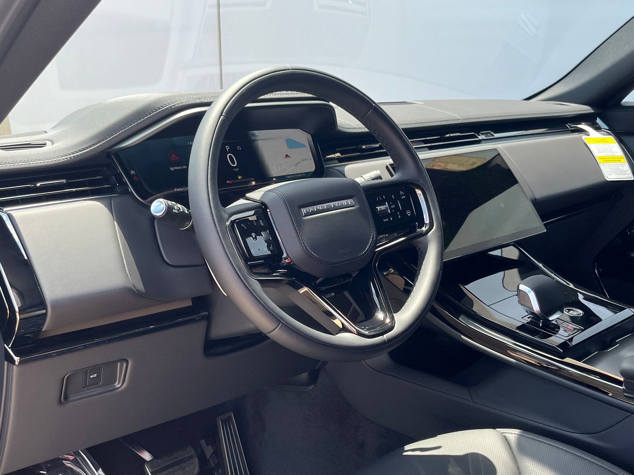 2025 Land Rover Range Rover Sport P400 Dynamic SE photo 2