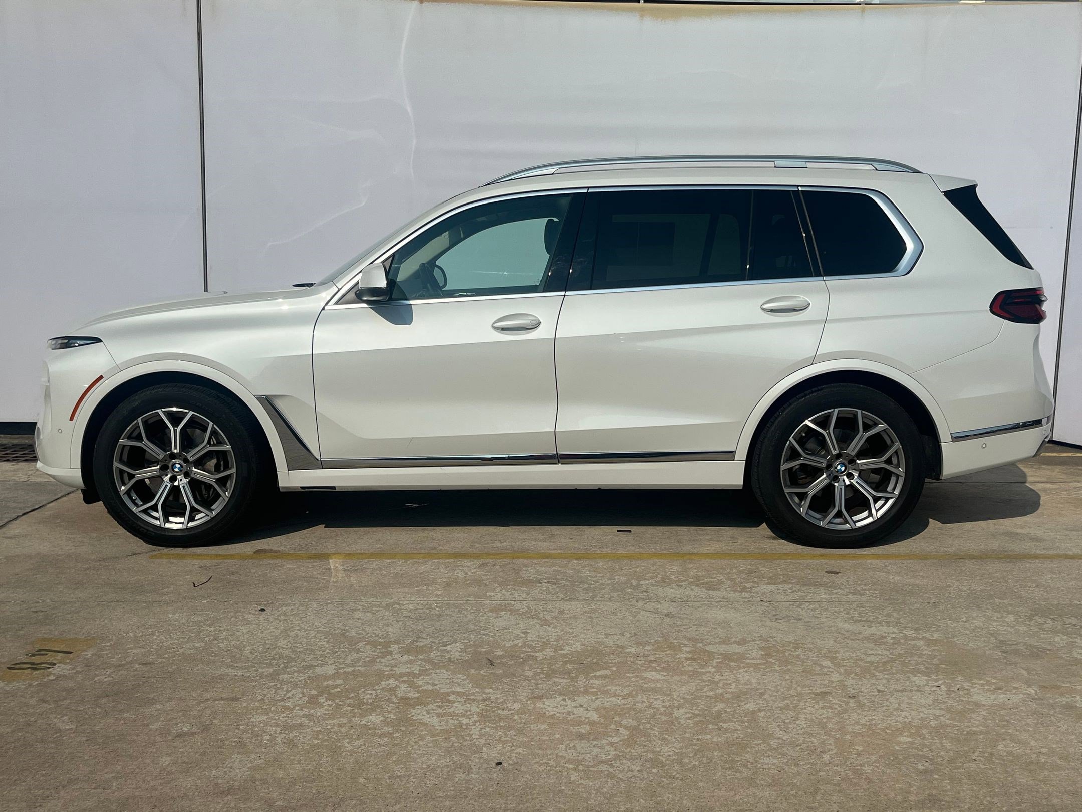 2023 Bmw X7 xDrive40i photo 2