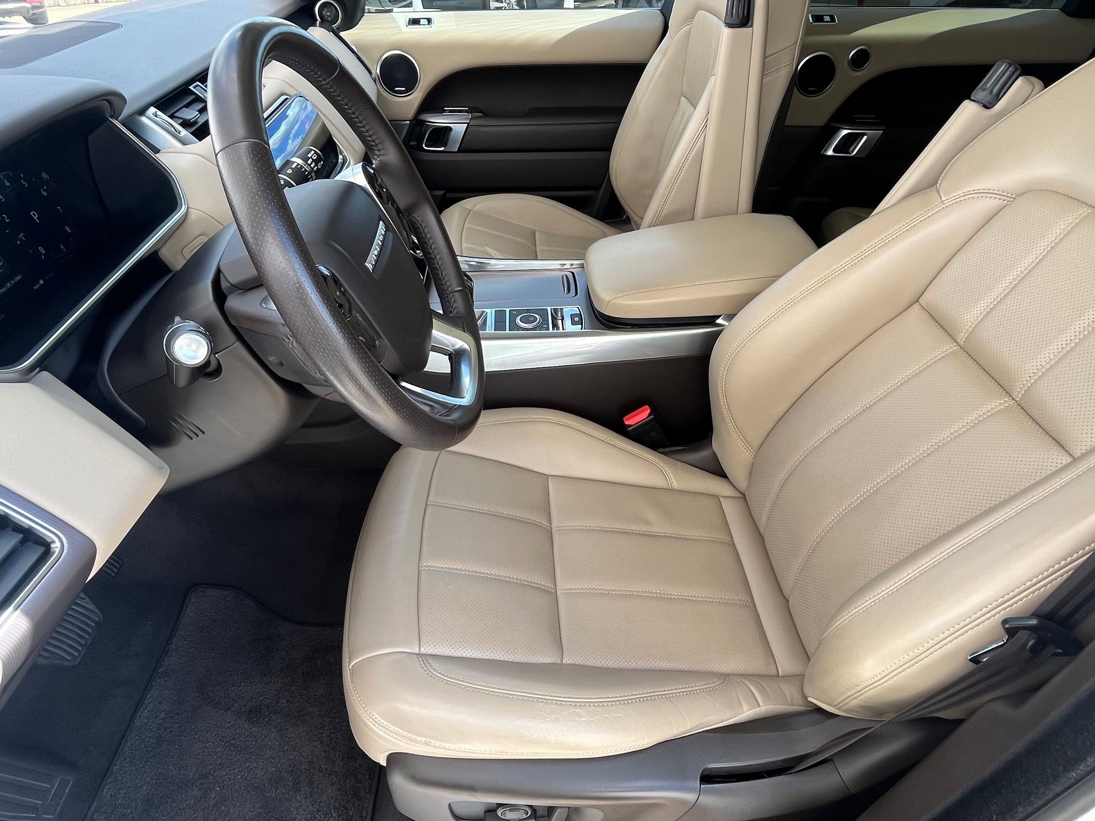 2019 Land Rover Range Rover Sport HSE photo 3