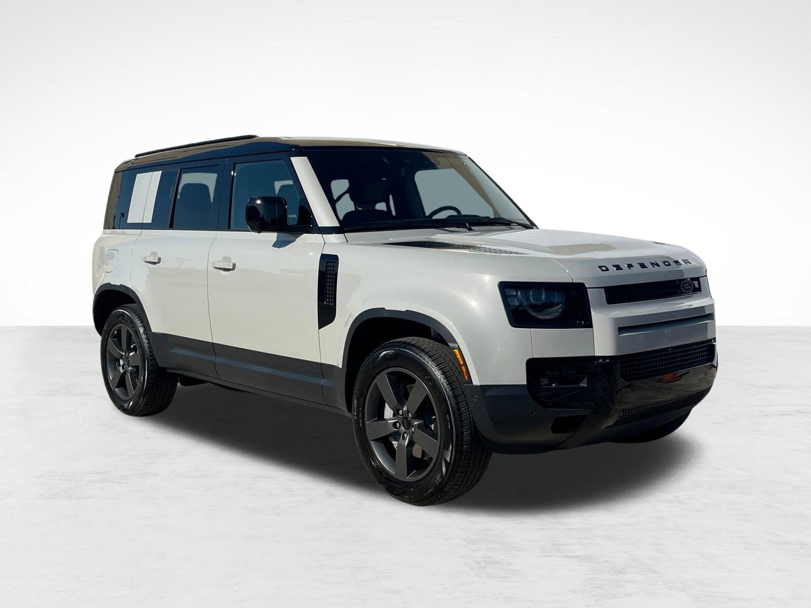2026 Land Rover Defender S - Photo 7