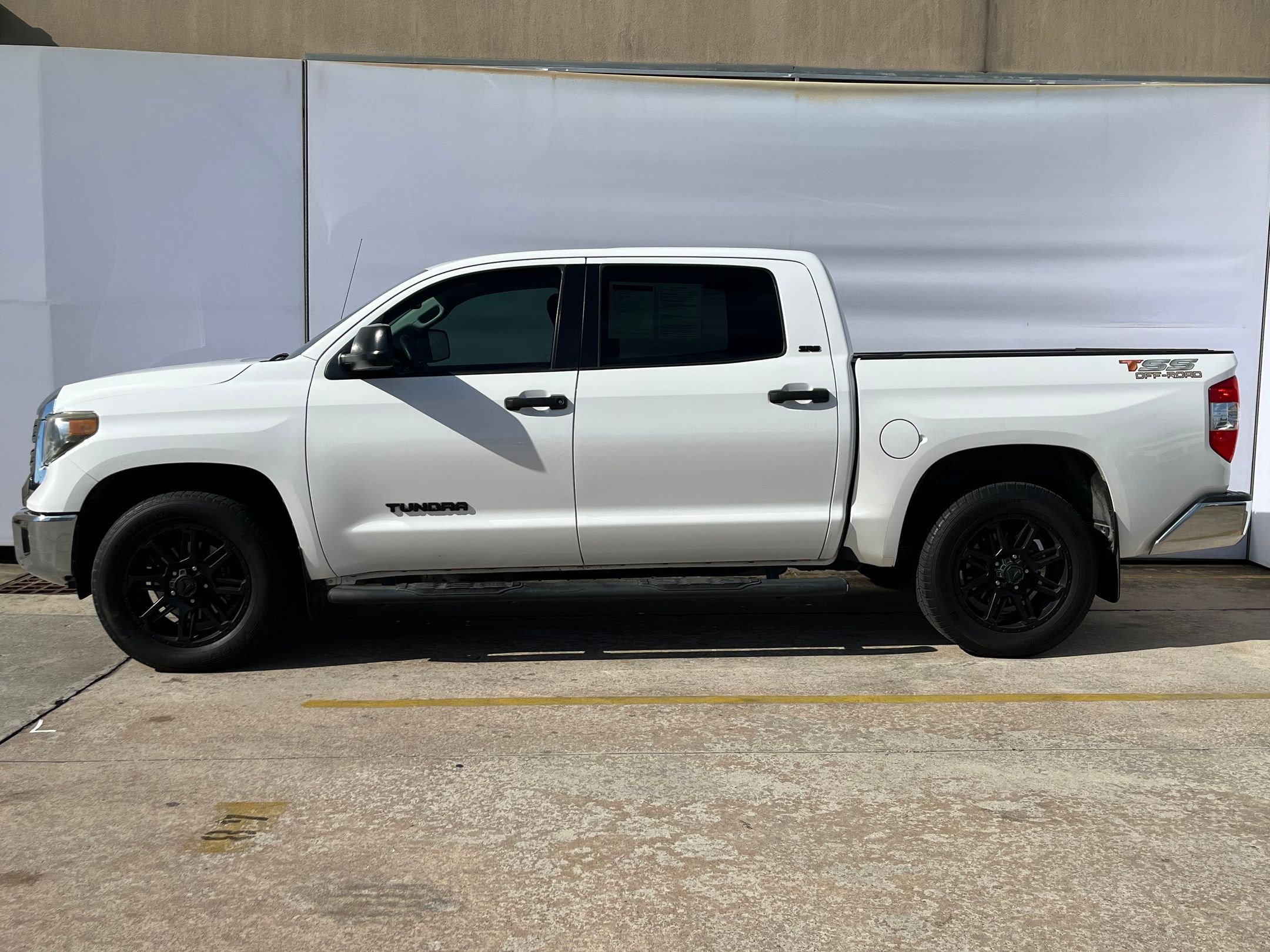 2019 Toyota Tundra SR5 Grade photo 2