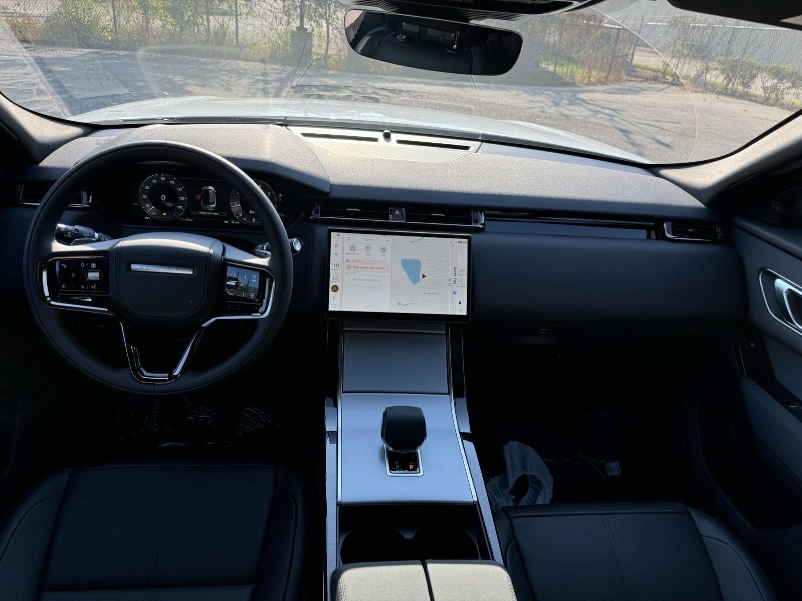 2025 Land Rover Range Rover Velar P250 S photo 3