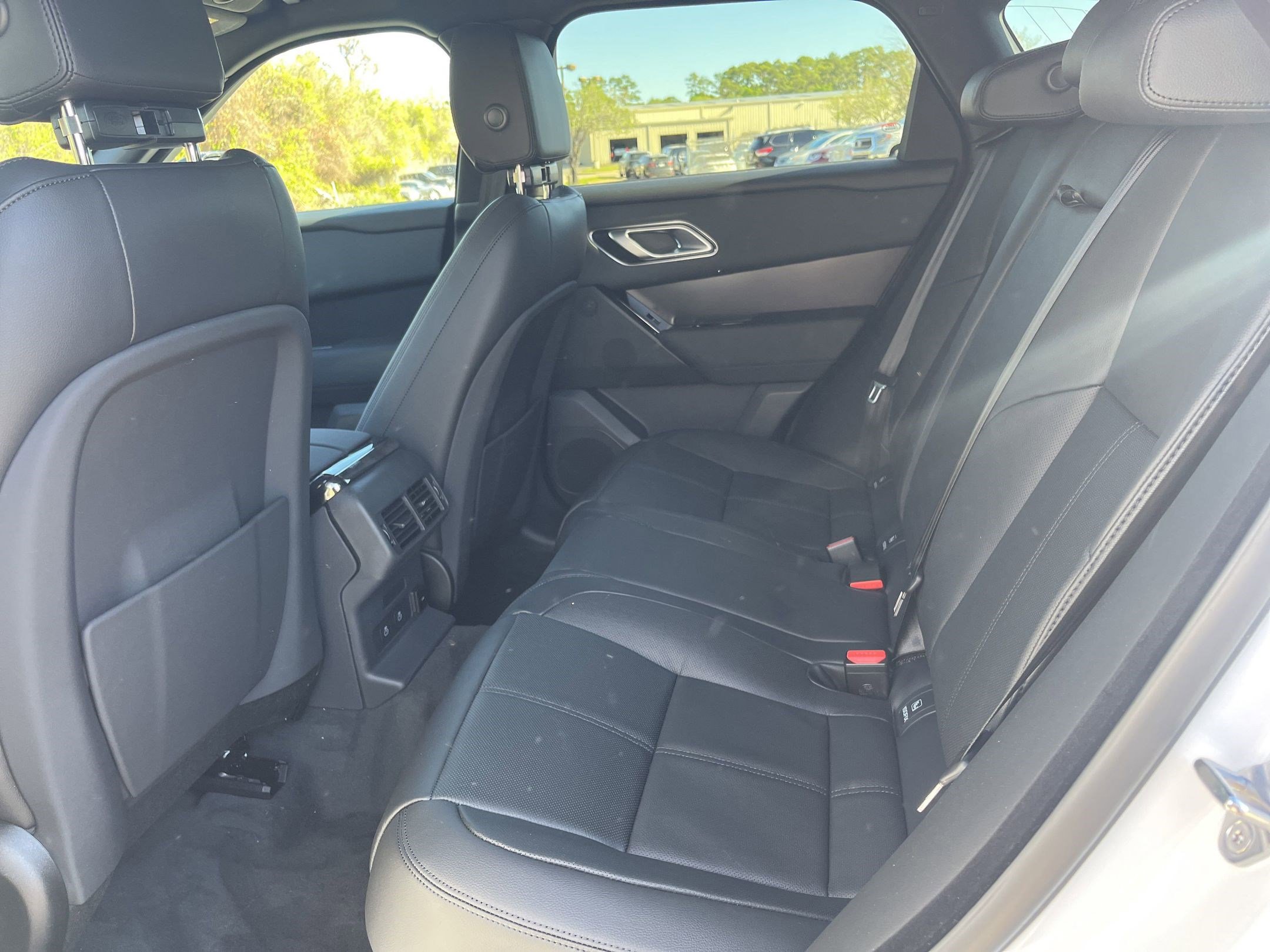 2026 Land Rover Range Rover Velar Dynamic SE - Photo 13