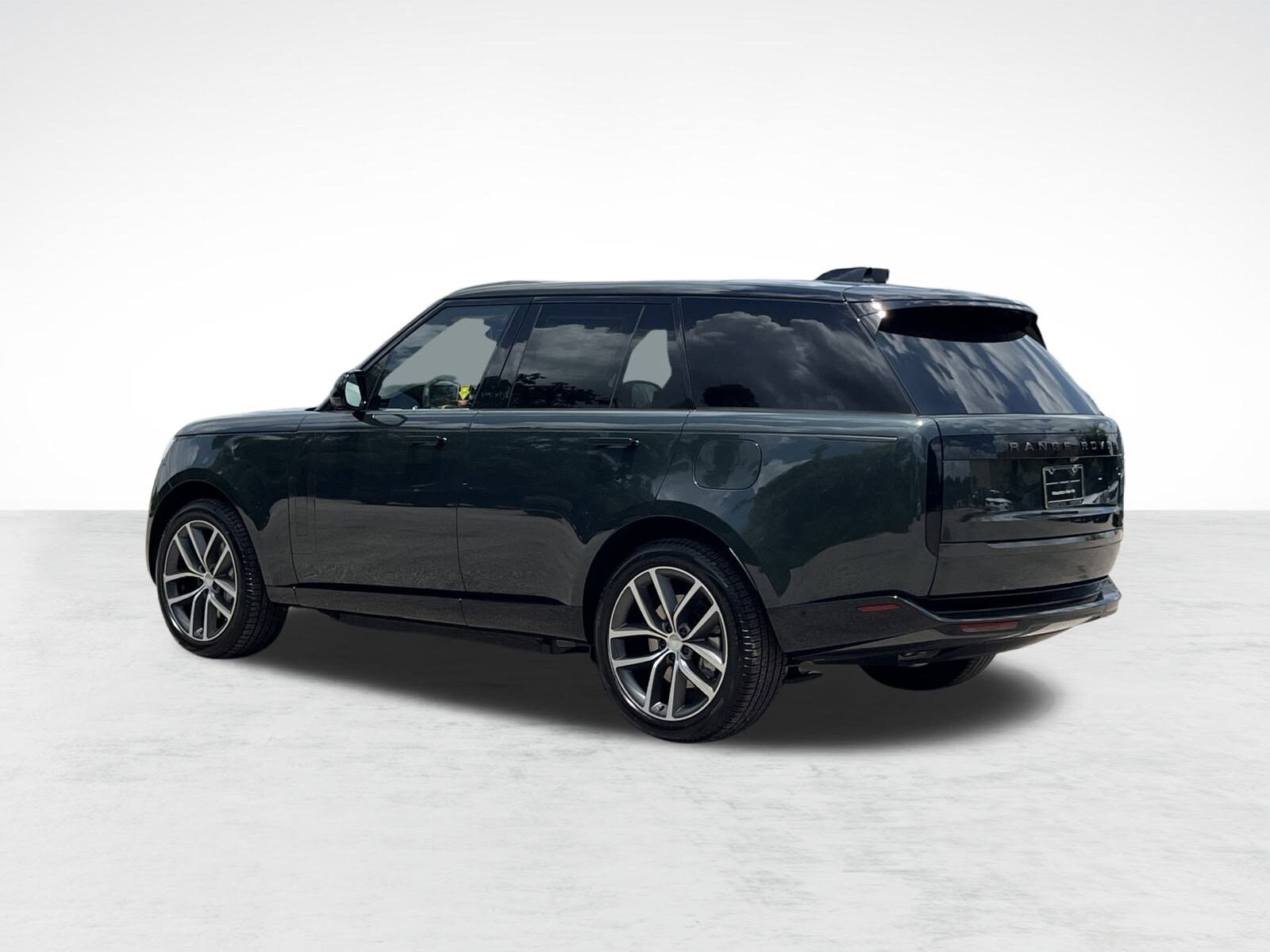 2025 Land Rover Range Rover SE photo 2