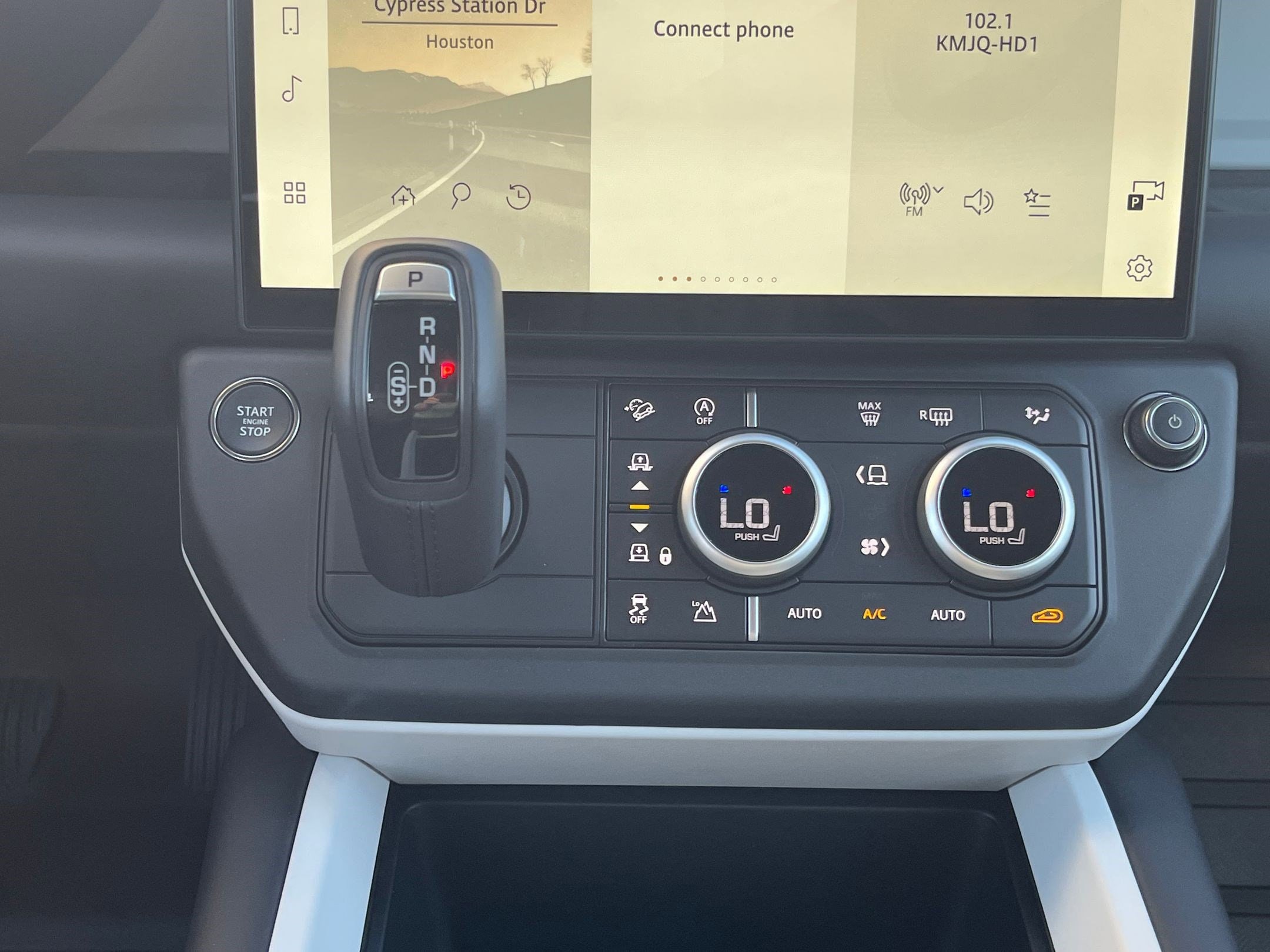 2026 Land Rover Defender S - Photo 19